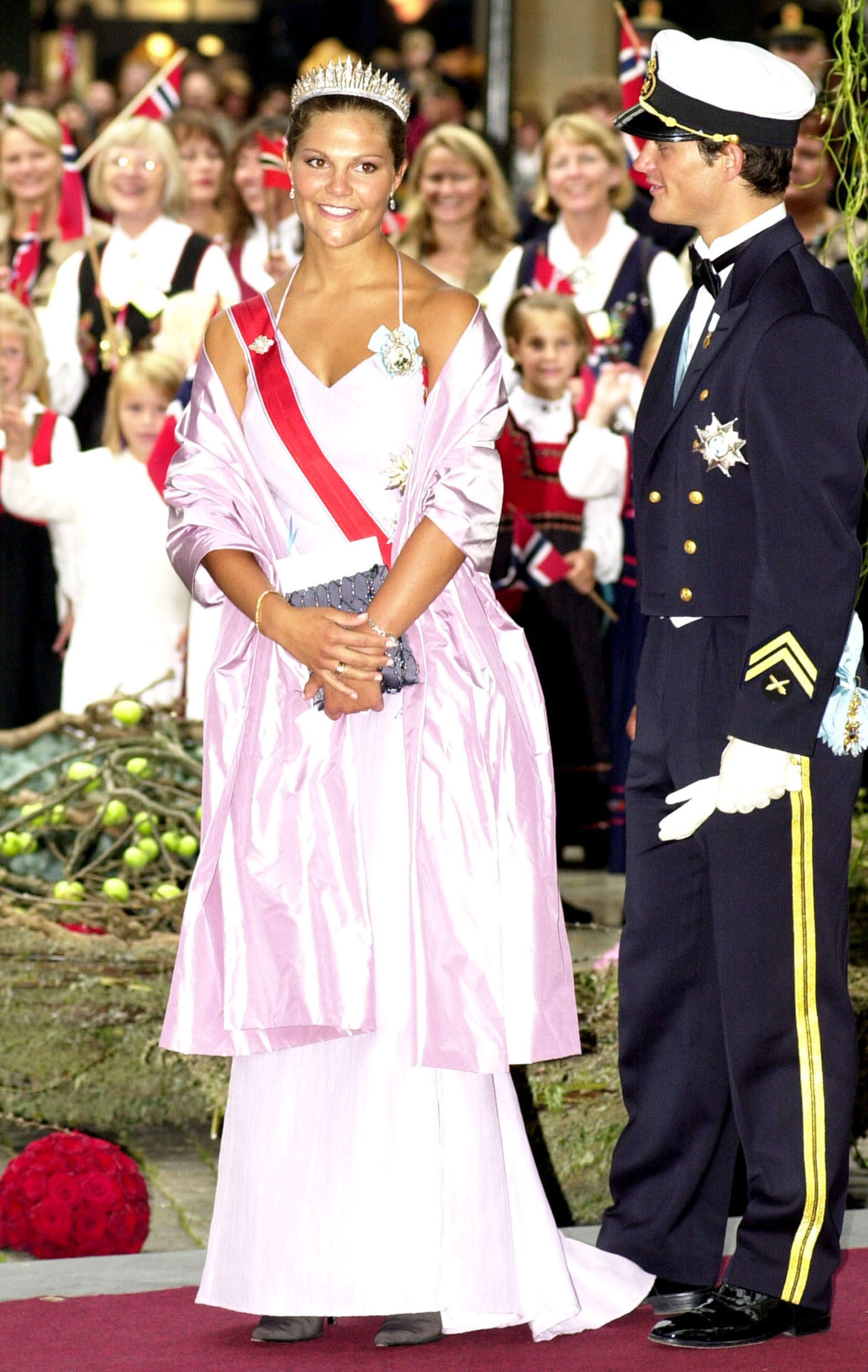 Принцеса Виктория и принц Карл Филип от Швеция (2001)