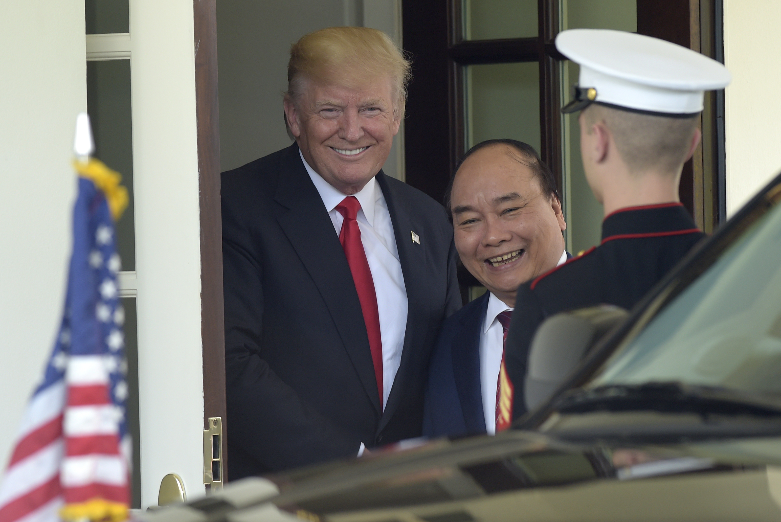 Тръмп доволен от милиардните сделки с Виетнам