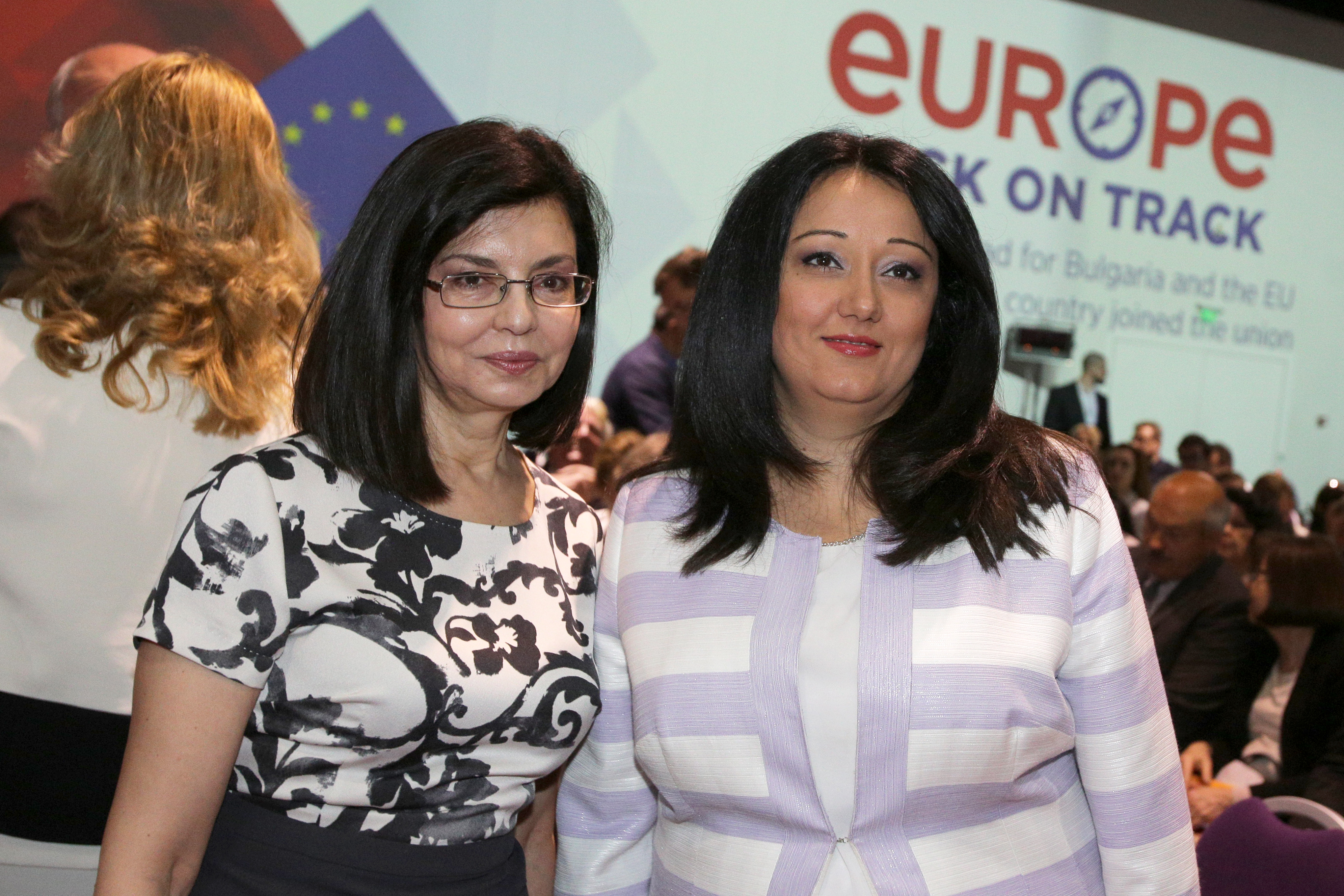 Меглена Кунева и Лиляна Павлова на дискусията ”Европа отново на път”