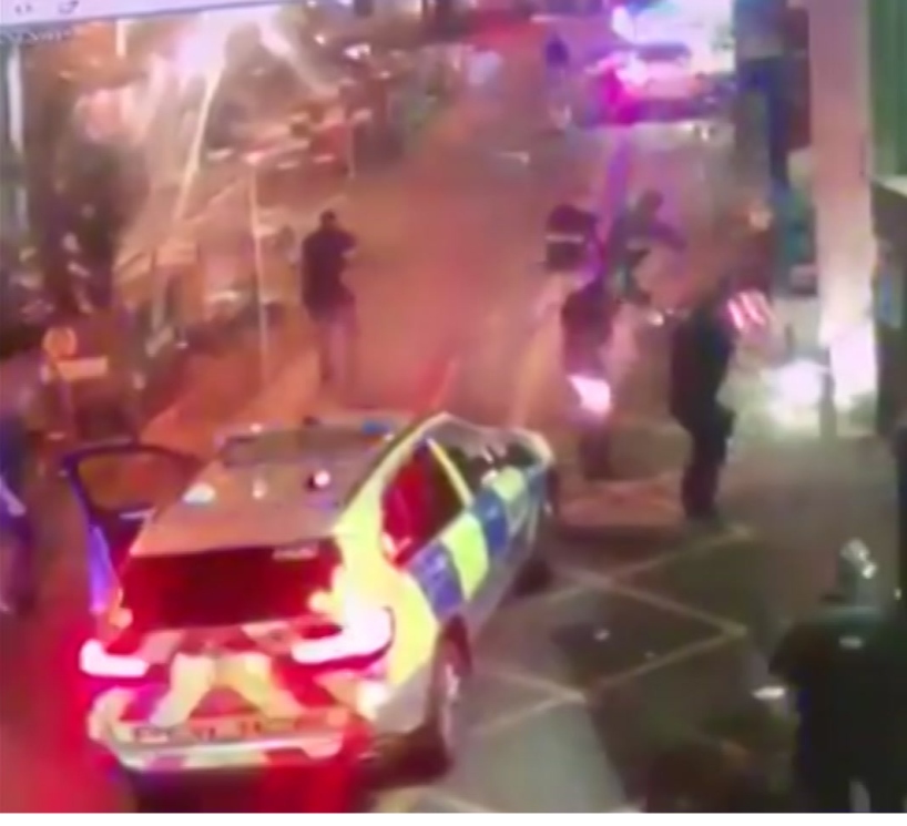 Кадър от разпространеното видео за атаката в Лондон