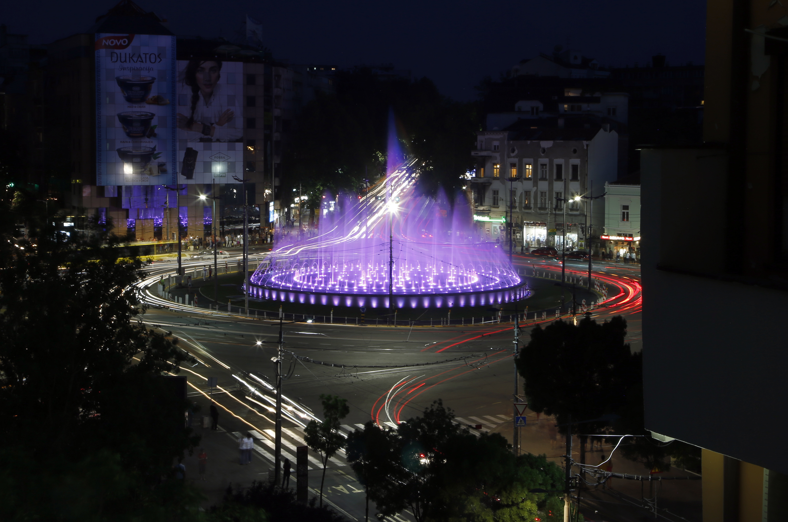 Огромен нов фонтан е открит в Белград (снимки)