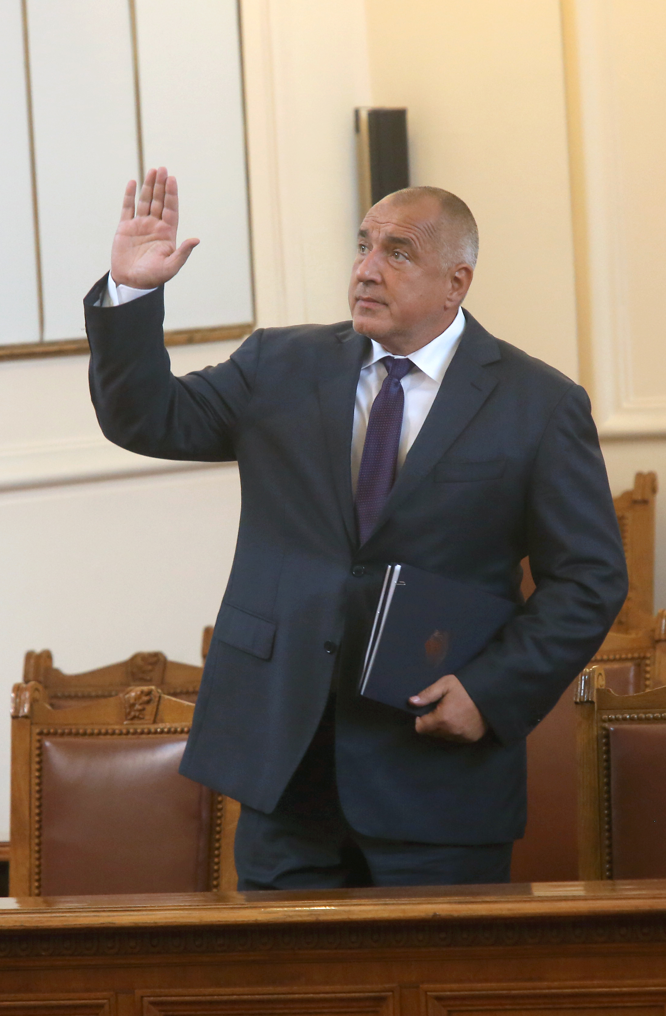 Борисов нареди: 5 млн. за бензин в МВР, 10 - за униформи