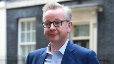 Британският вицепремиер Майкъл Гоув потвърди тази сутрин че матурите и