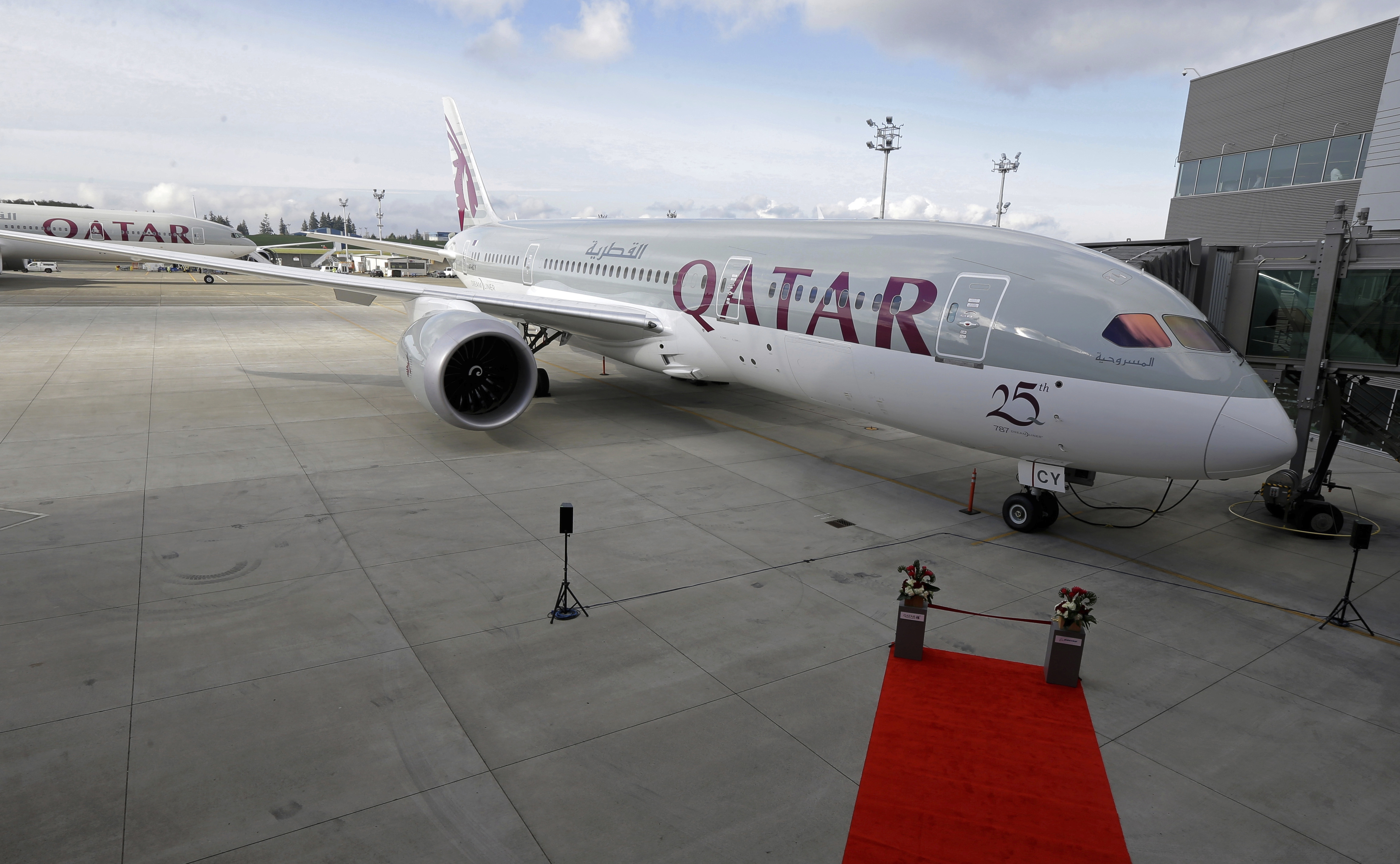 Много полети на Катар еъруейз бяха анулирани, след катп лицензъй й бе ...