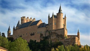 Вижте най-красивите дворци и замъци на Испания