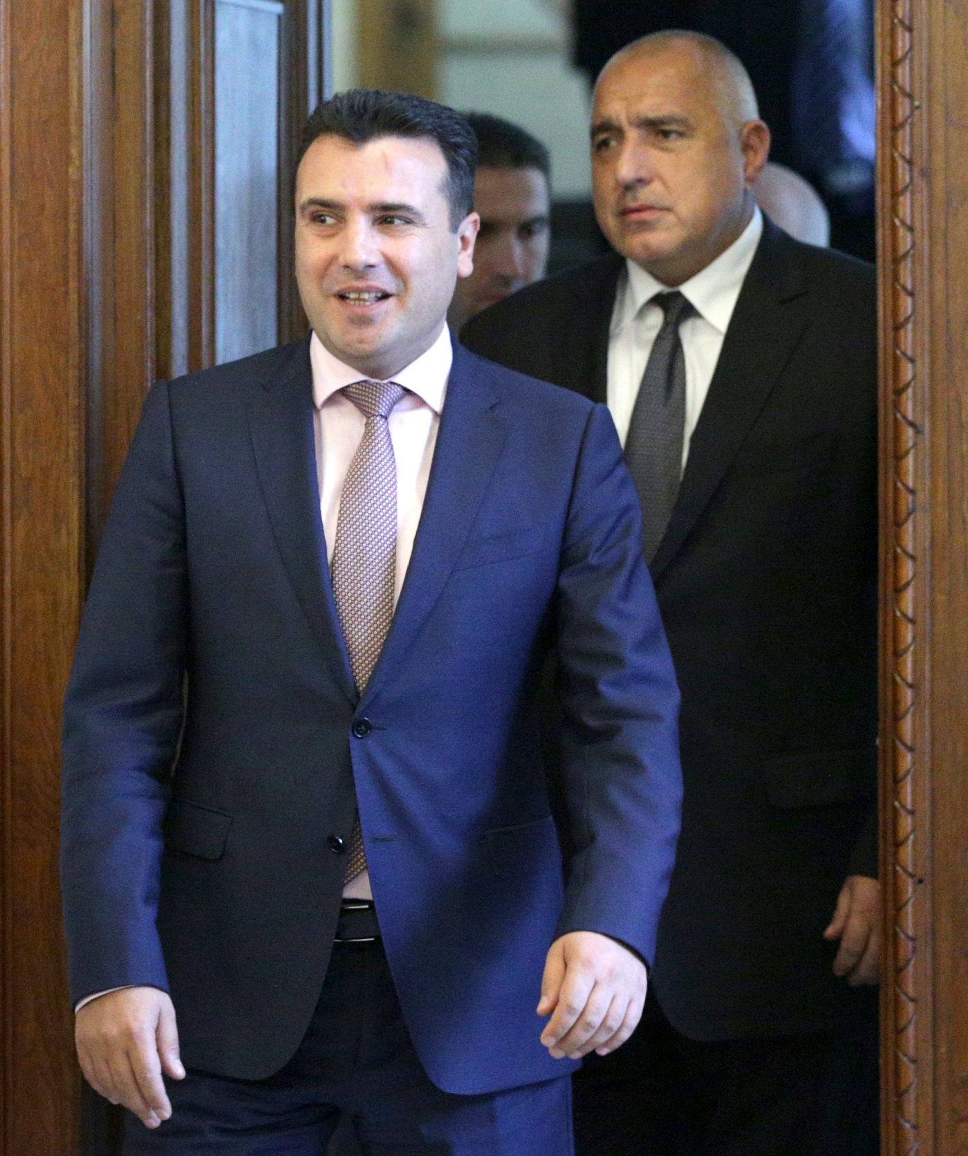 Зоран Заев и Бойко Борисов проведоха среща в МС