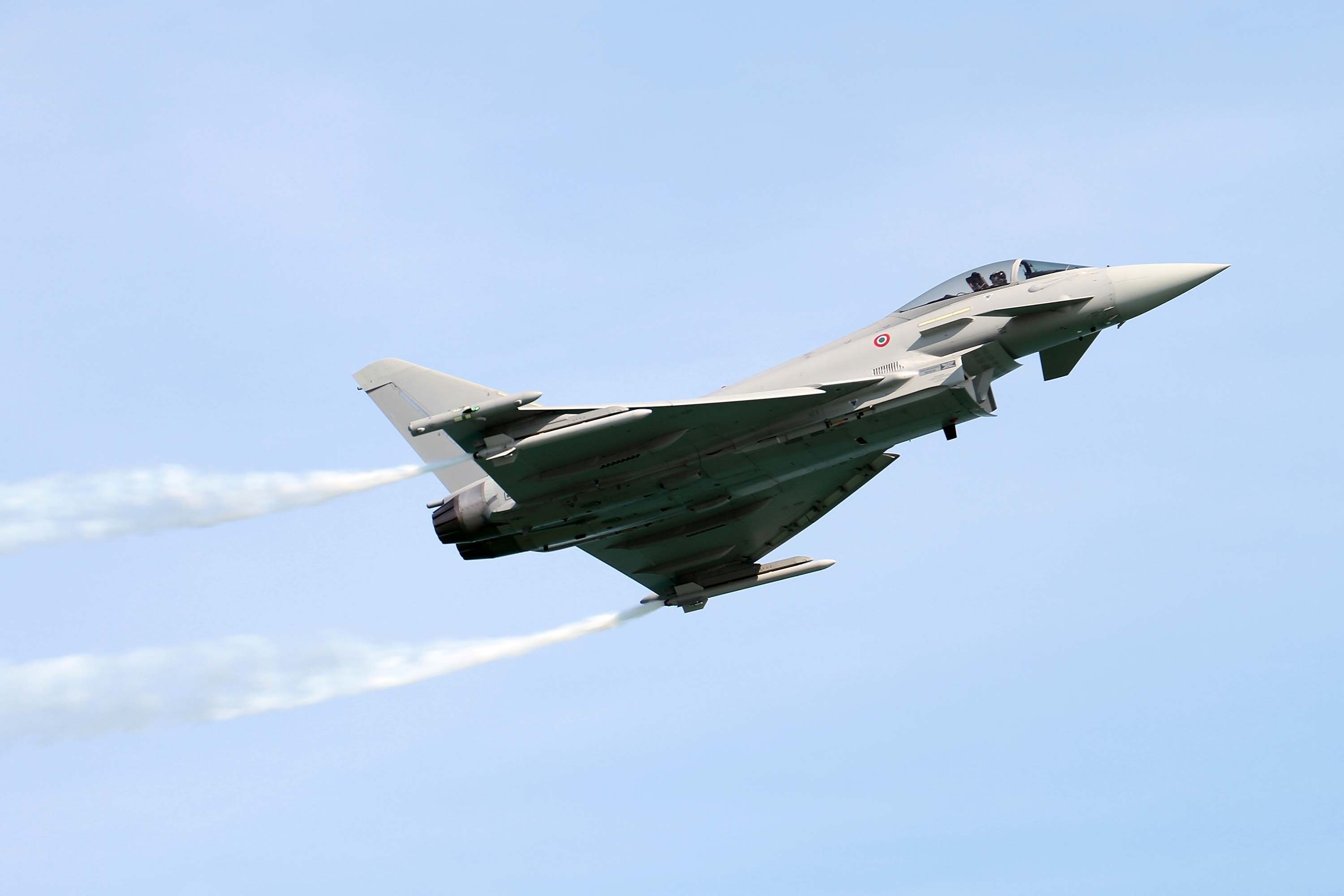 Четири италиански изтребителя ”Typhoon Eurofighter” ще бъдат дислоцирани в Граф Игнатиево