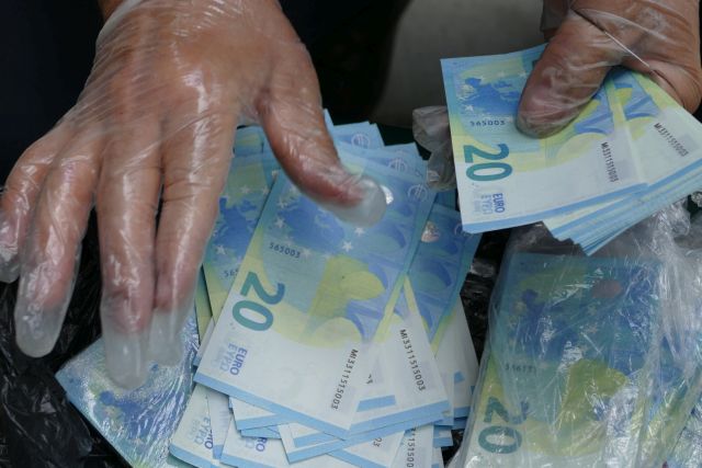 Участниците в организираната престъпна група внасяли фалшивото евро от Италия
