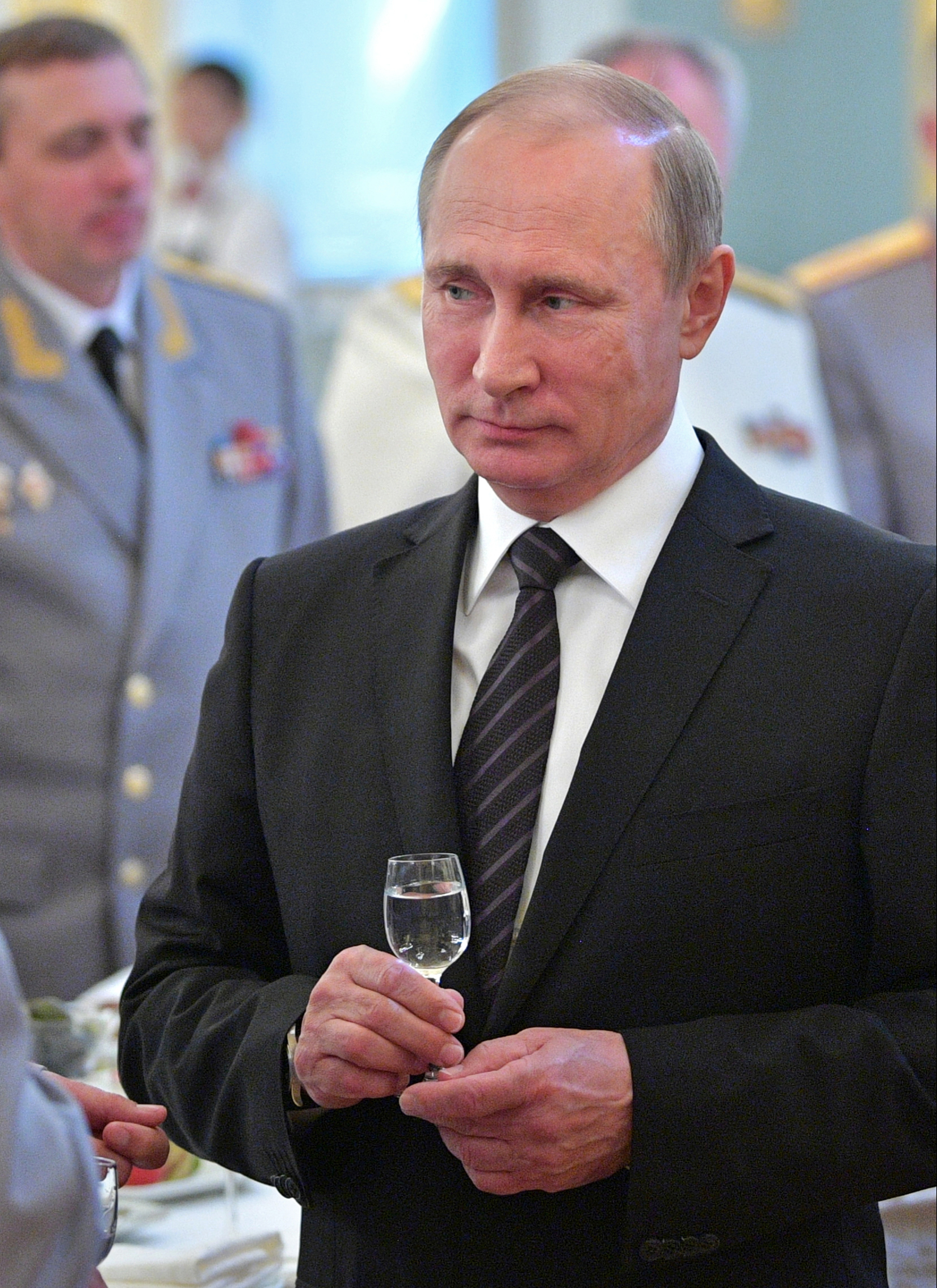 Според Путин Русия е изправена пред опити за спиране на развитието й