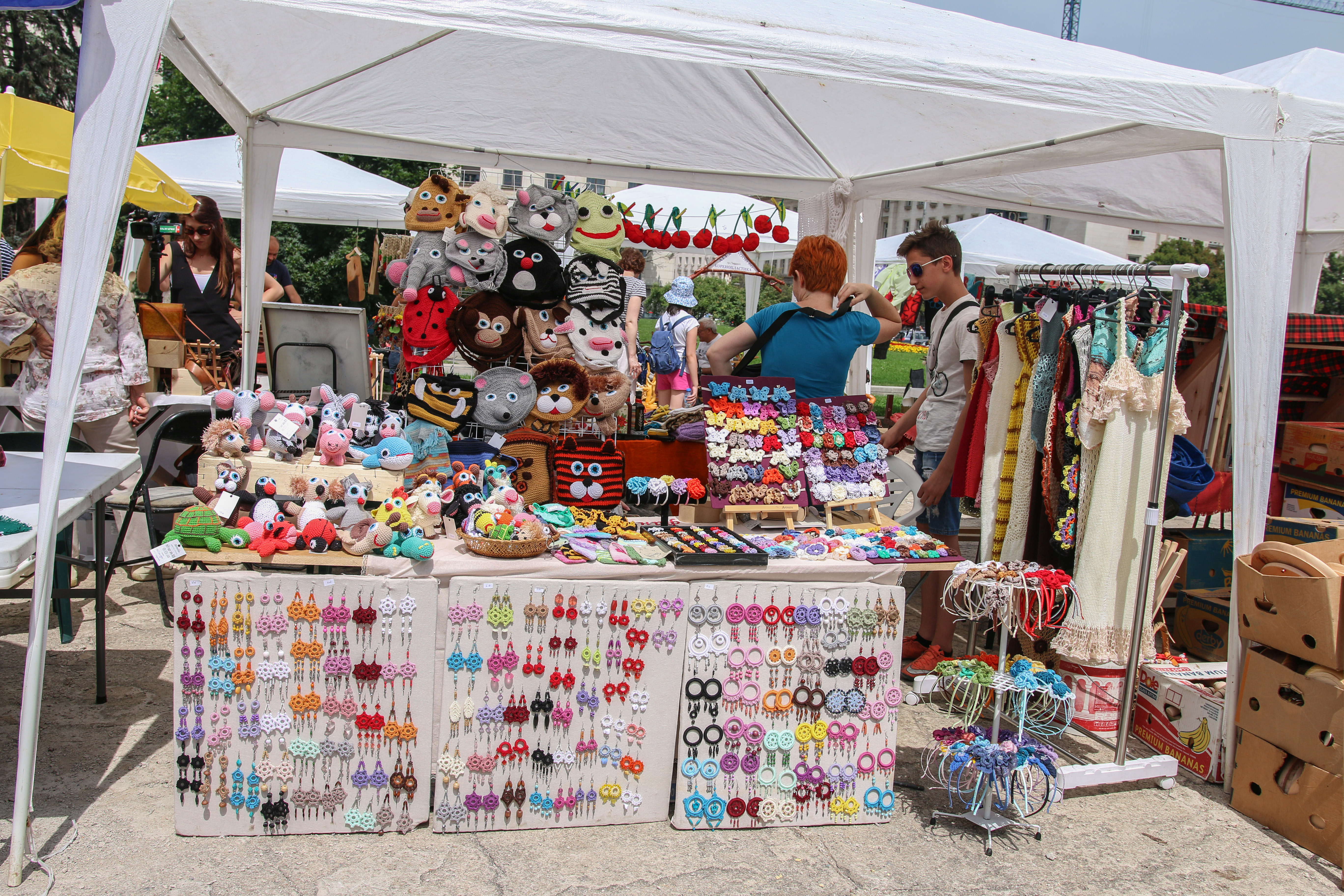 Фестивал на занаятите в центъра на София (снимки)