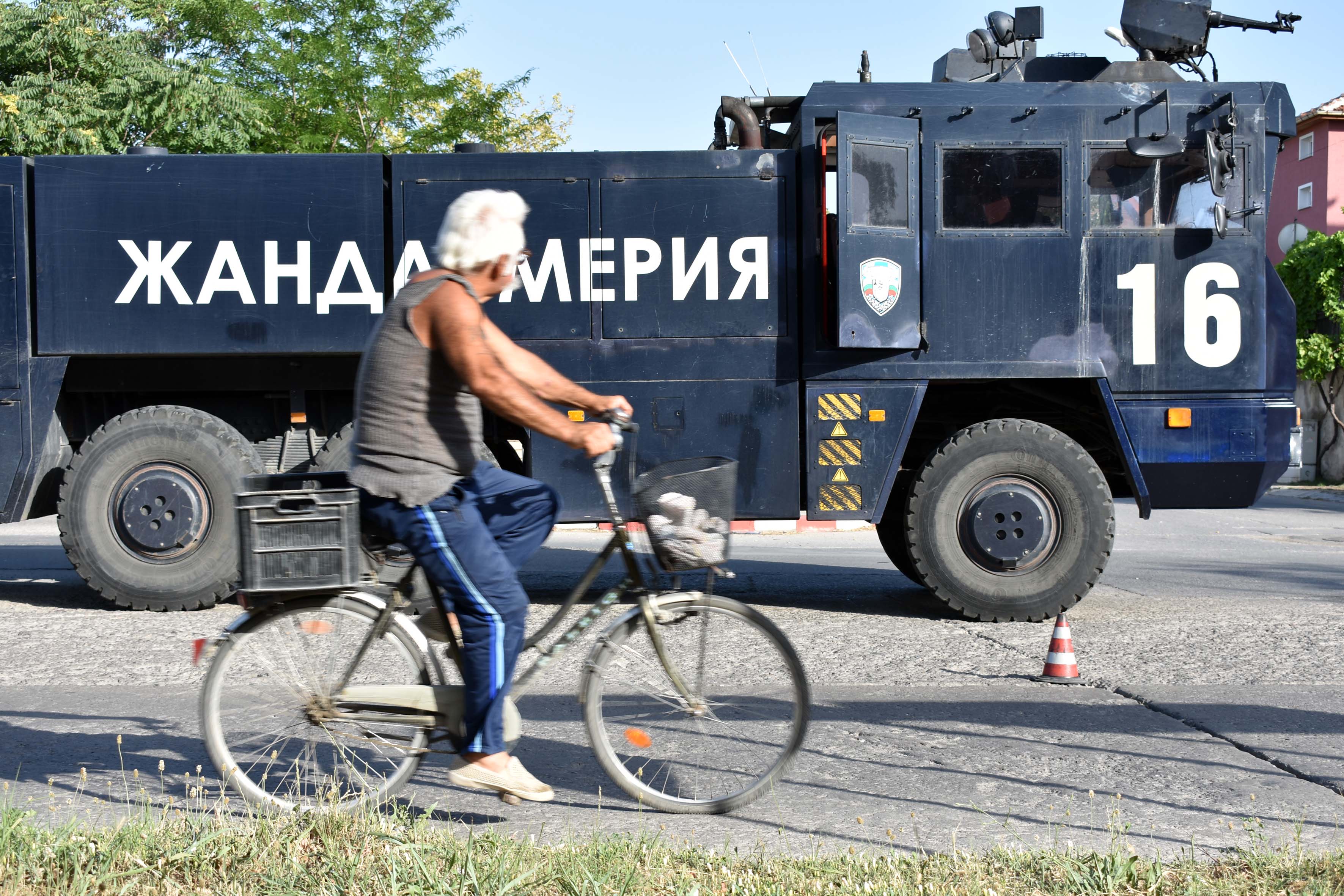 Жандармерията ще остане в Асеновград докато е необходимо, заявиха от МВР