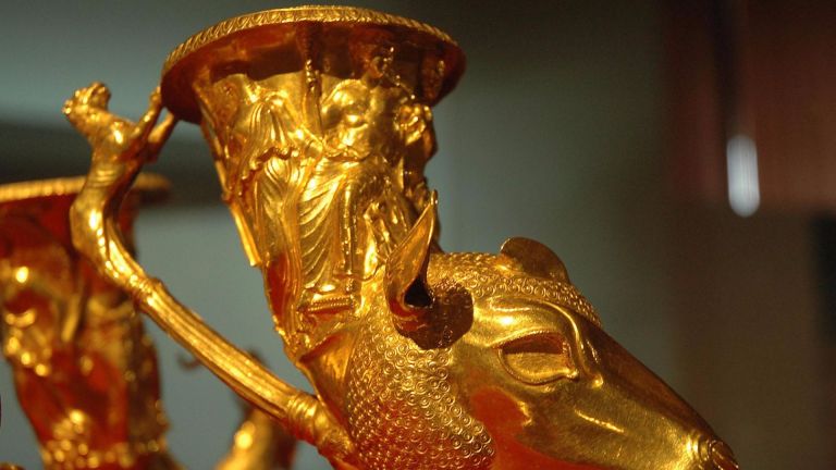 Панагюрското златно съкровище, което беше задържано в Дубай, вече е