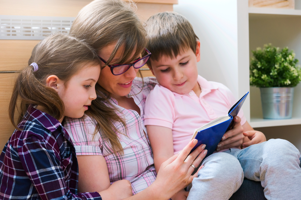 Децата имат по-високи резултати, ако родителите ги стимулират да четат книги