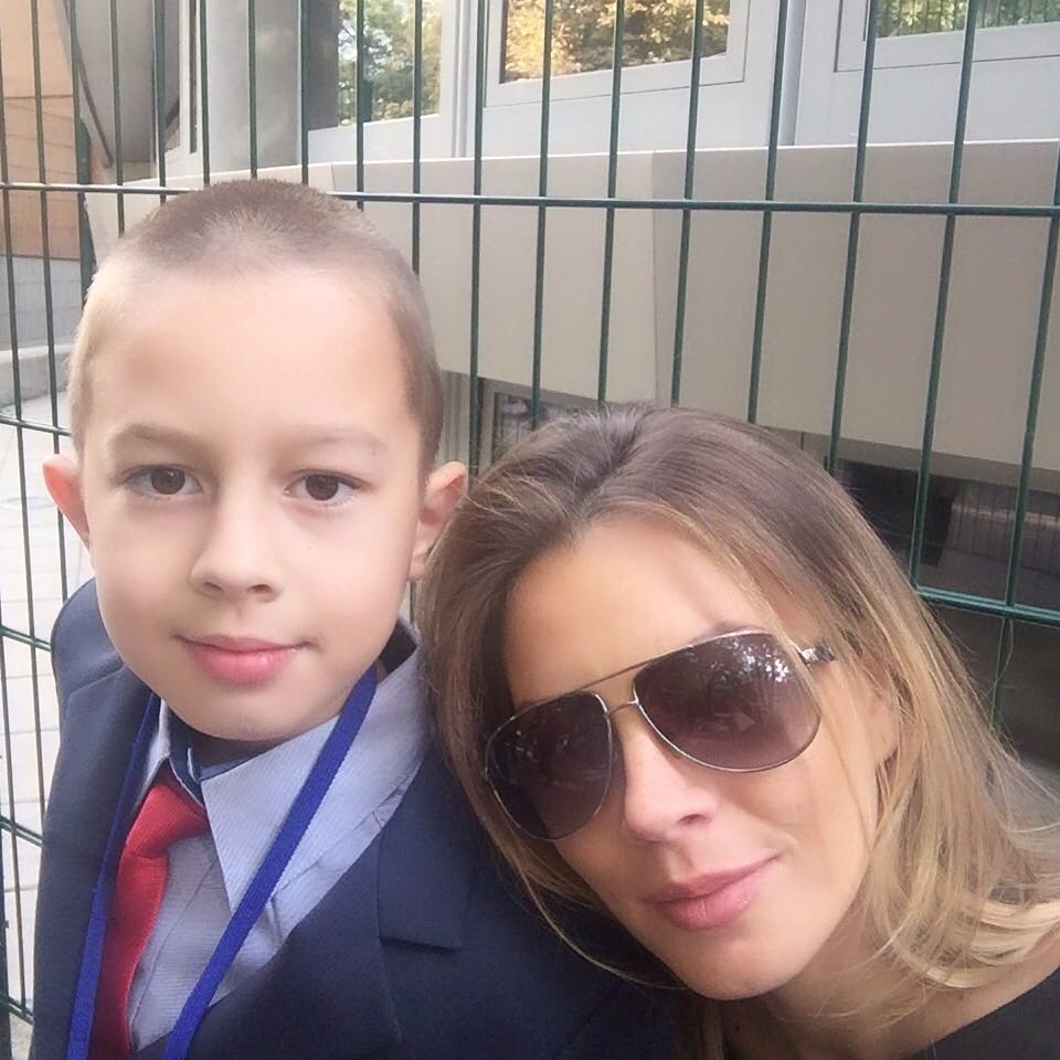 Емилия и синът ѝ Иван