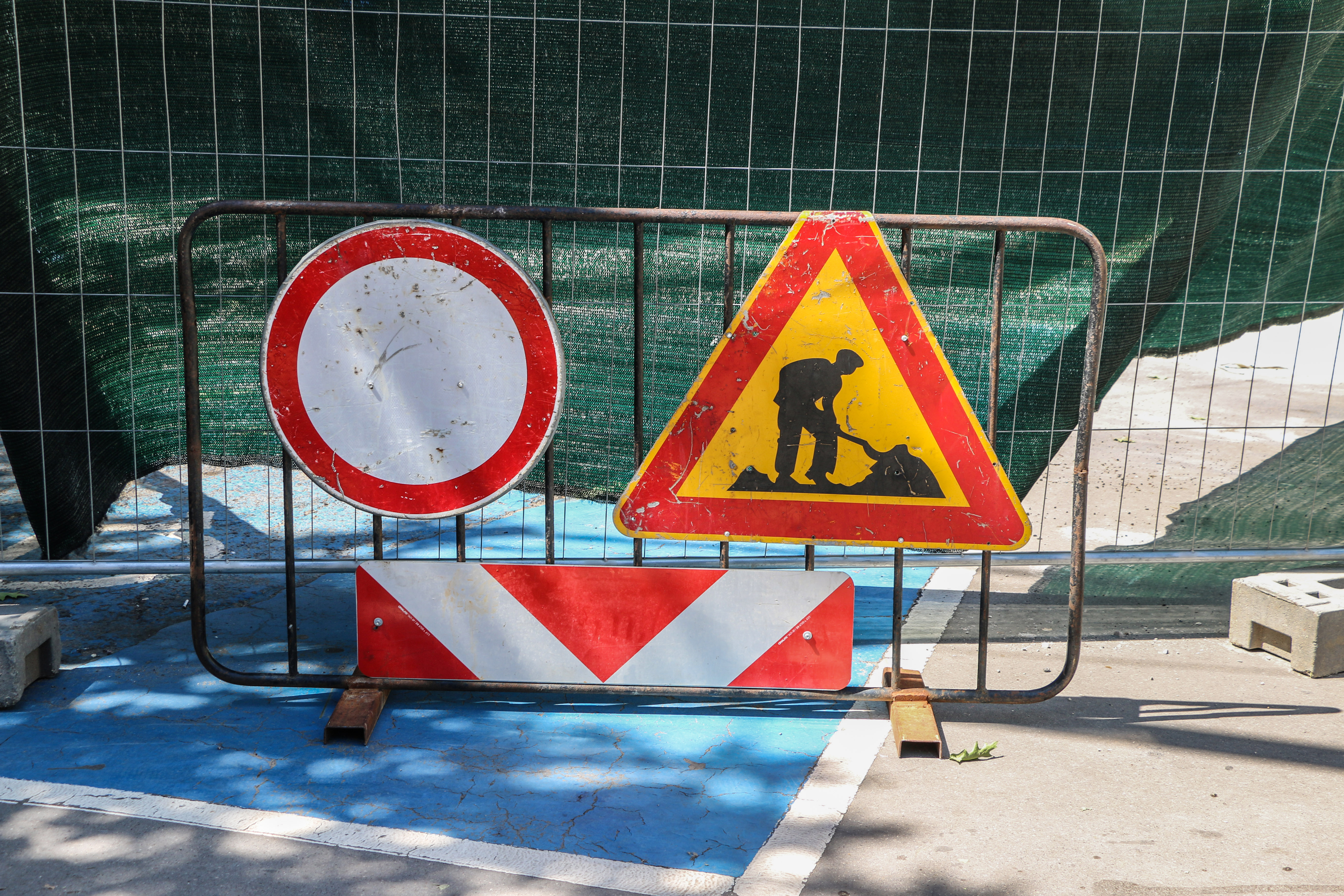 Нови ремонти затрудняват трафика в София