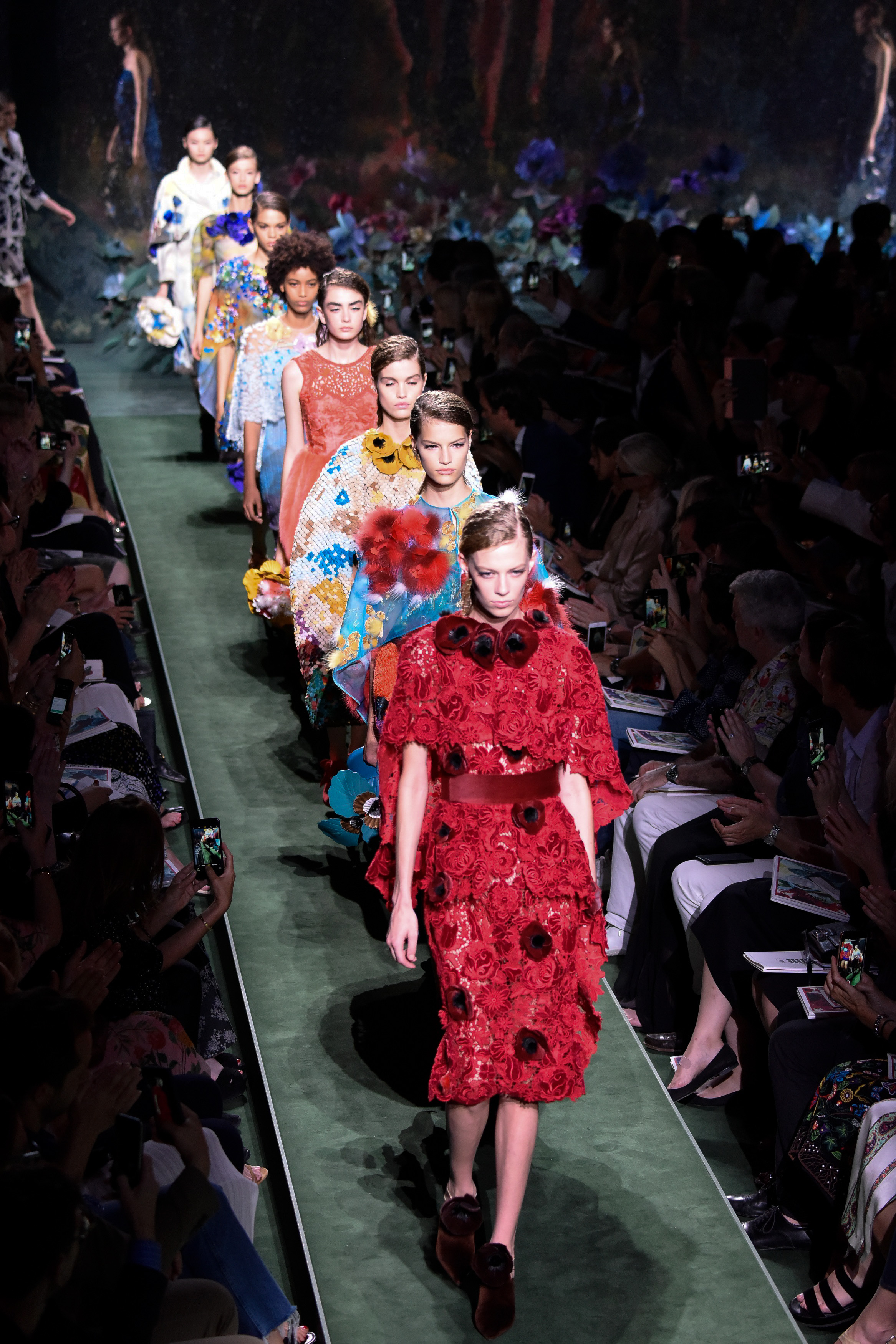 Колекцията на Fendi, представена в Париж