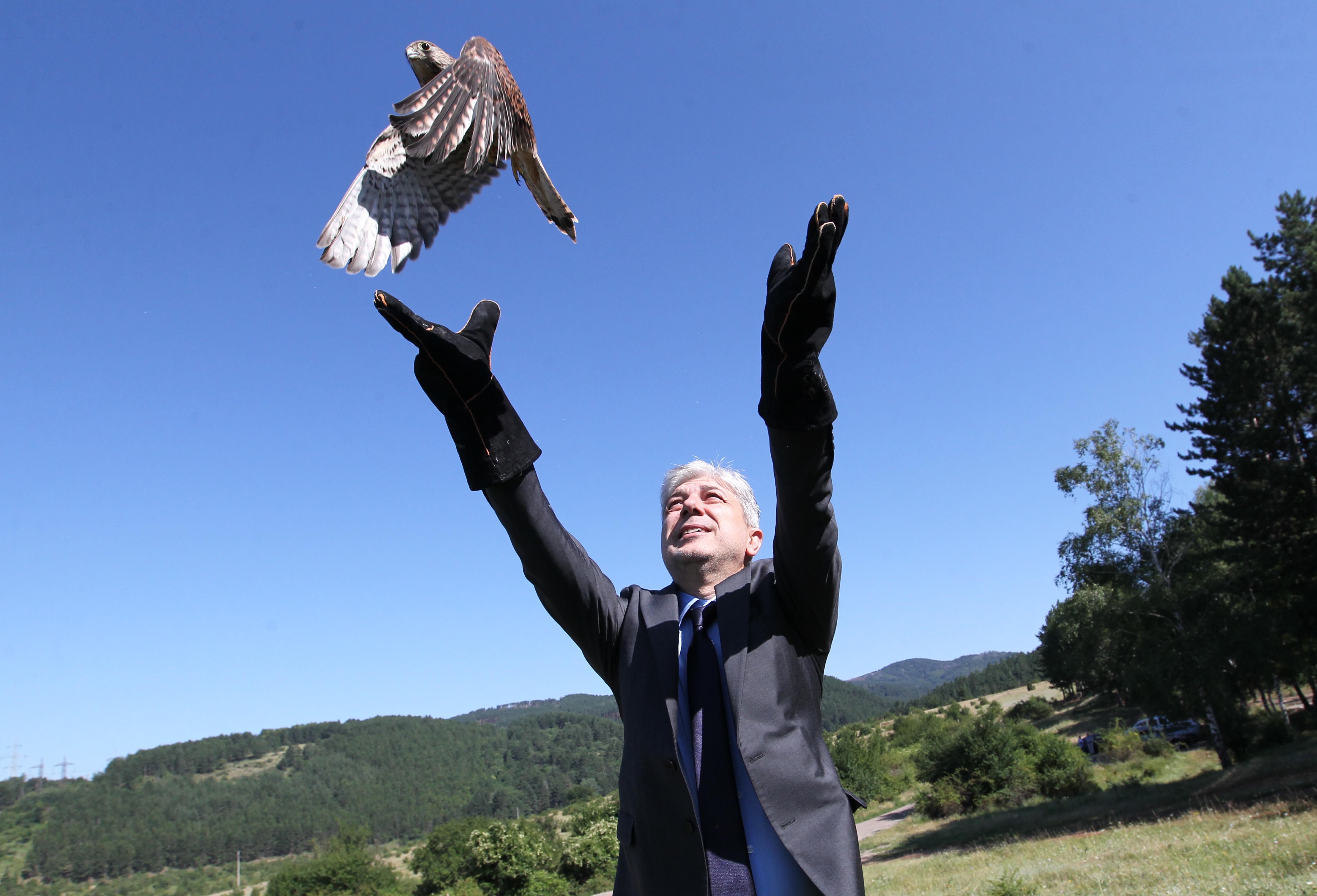 Пуснаха на свобода керкенези и мишелов (снимки)