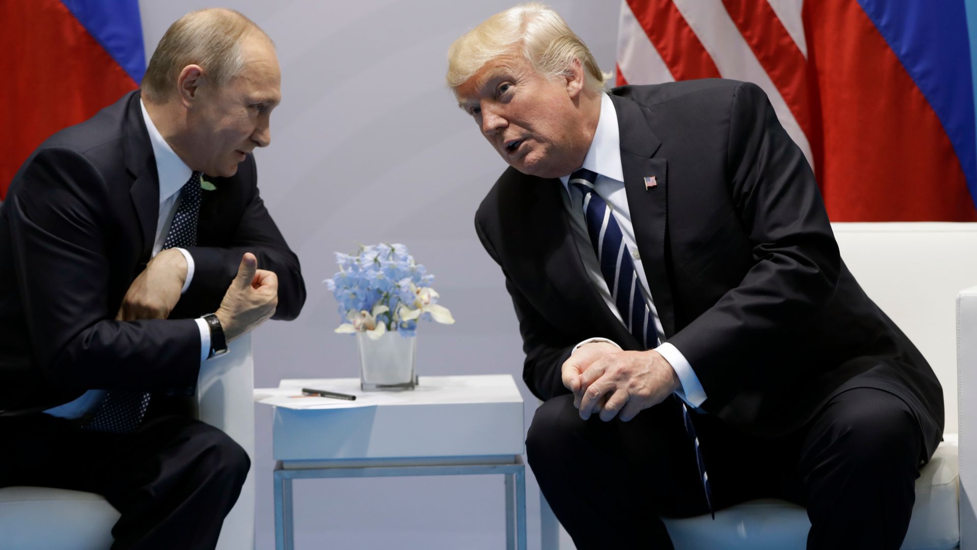 Президентите на Русия Владимир Путин и на САЩ Доналд Тръмп