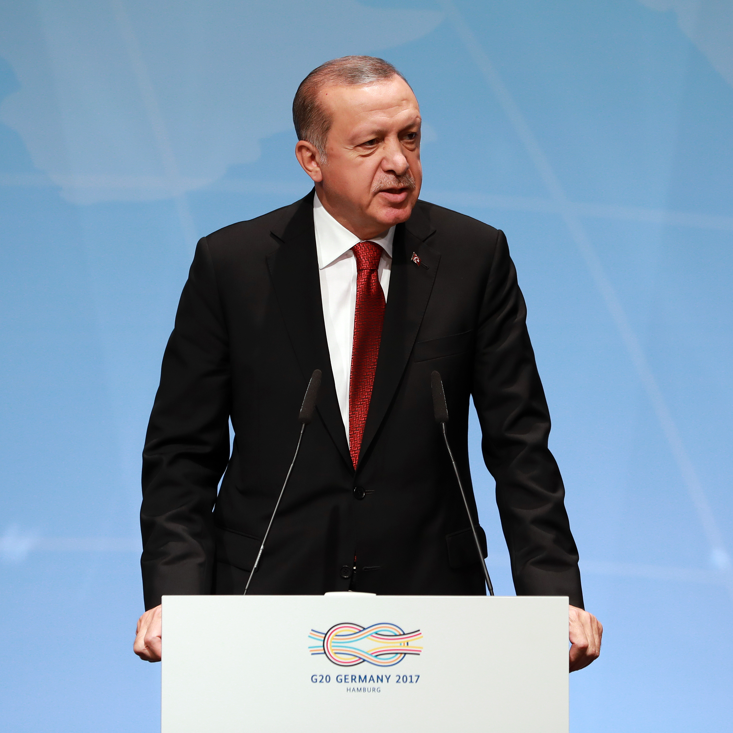 Ердоган се заигра с Тръмп, изнудва ЕС за климата
