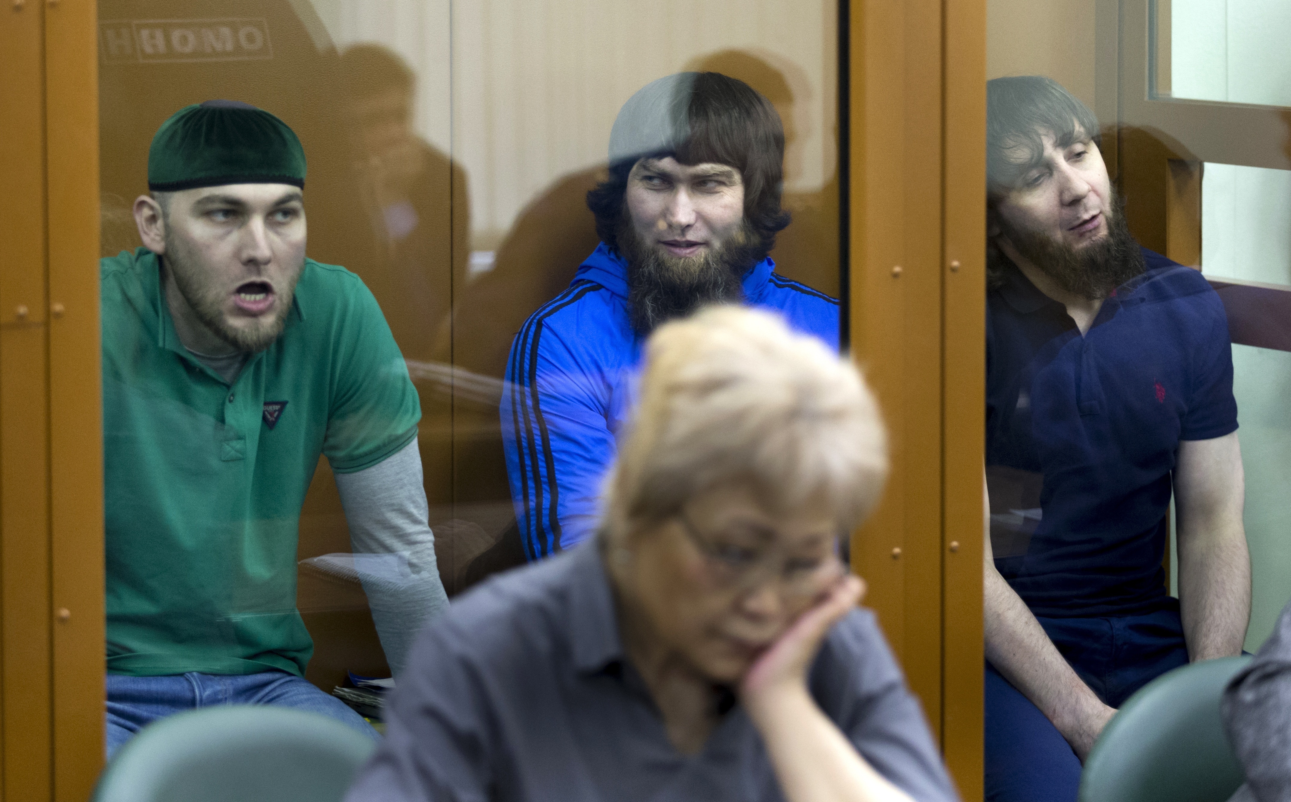 Осъдиха убийците на Немцов на общо 80 г. затвор (снимки)