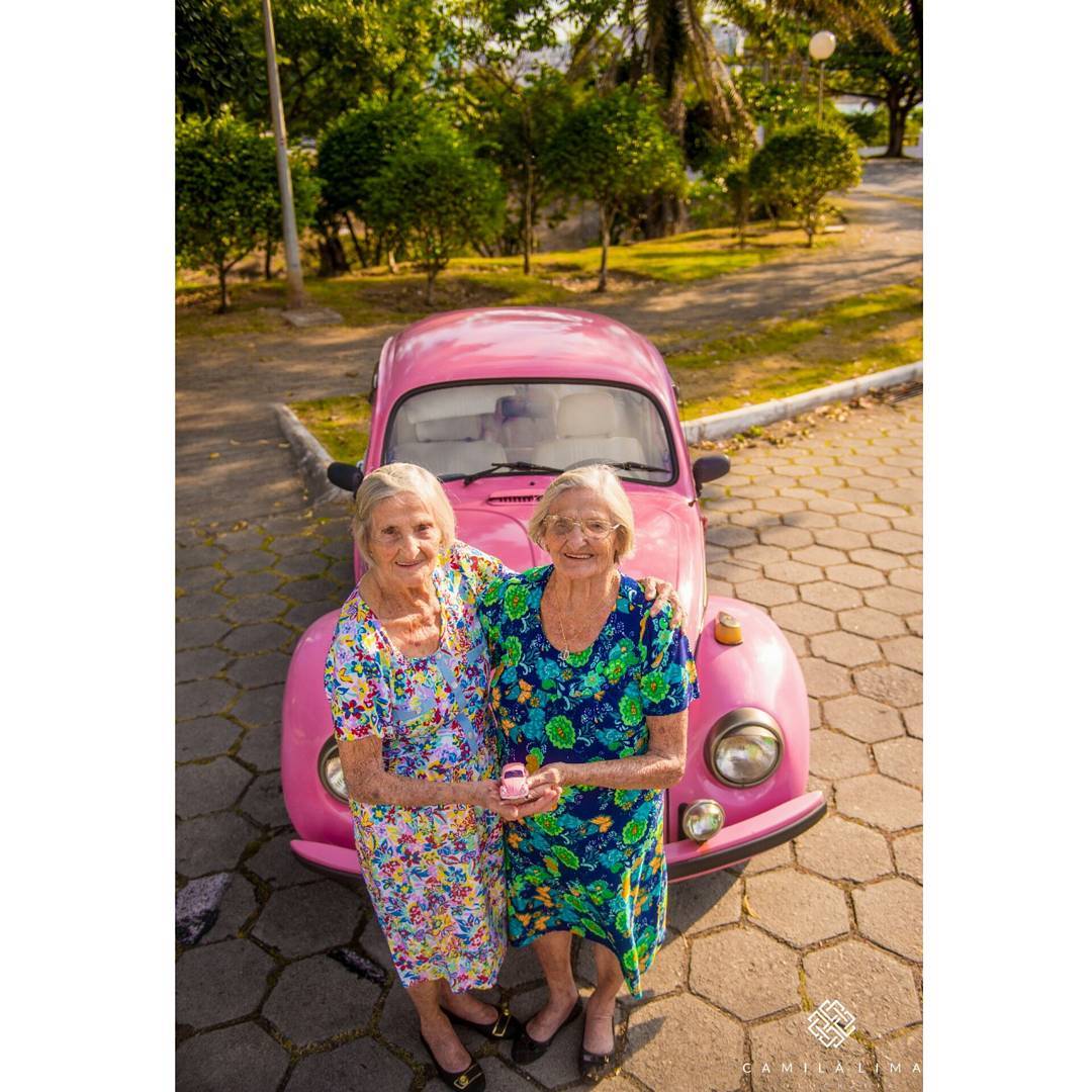 Бразилска фотографка засне 100-ия рожден ден на близначки
