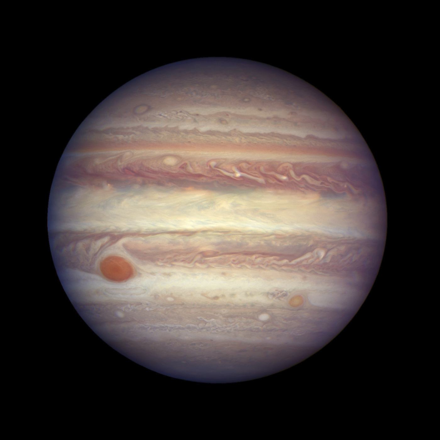 ”Голямото червено петно” - траен колосален вихър в атмосферата на Юпитер, заснет от сондата на НАСА ”Джуно”