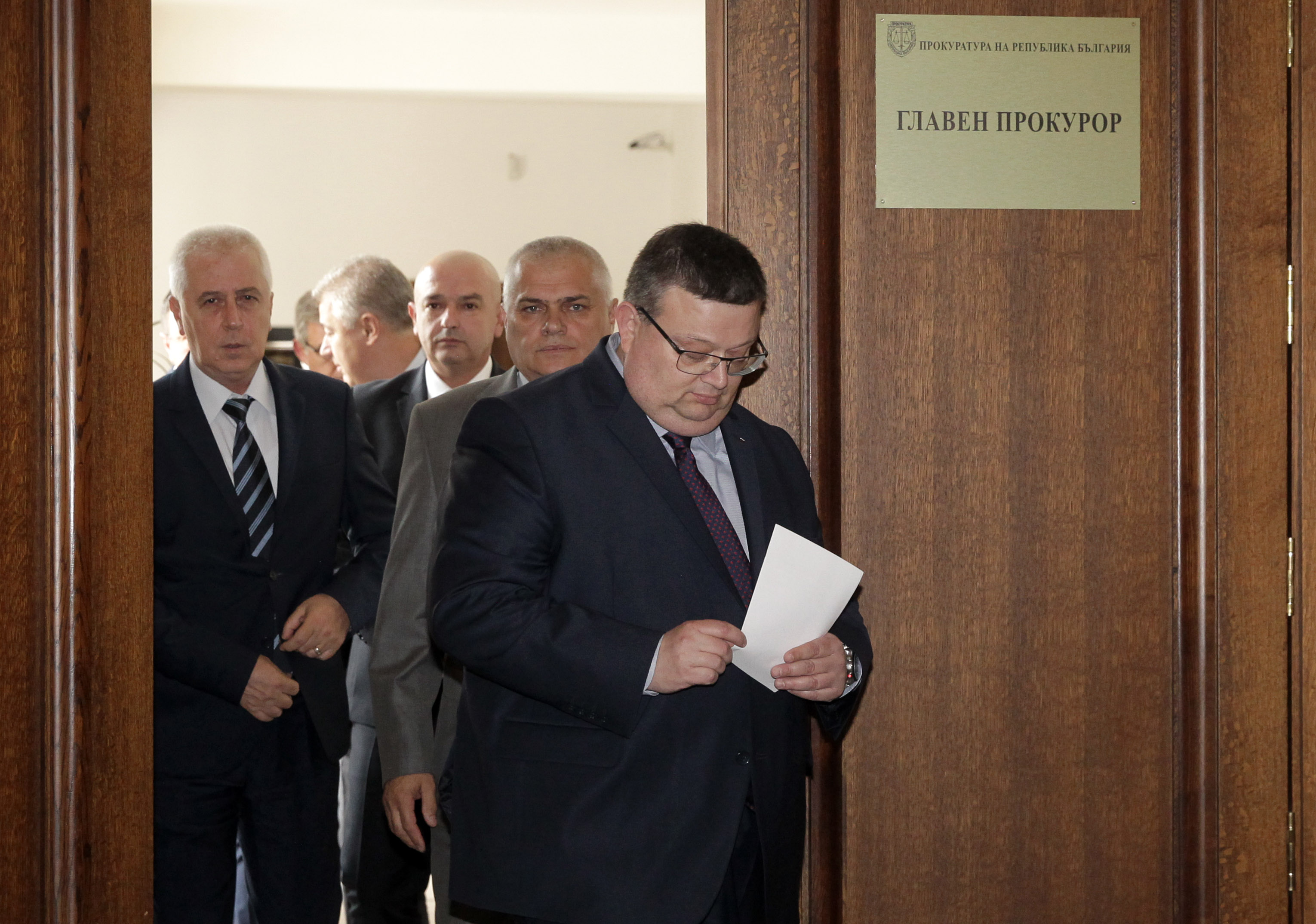Главният прокурор Сотир Цацаров се срещна с министъра на здравеопазването Николай Петров и министъра на вътрешните работи Валент