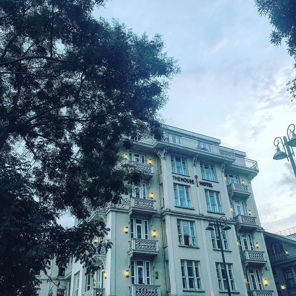 Хотелът, в който е отседнала Мика Стоичкова в Истанбул