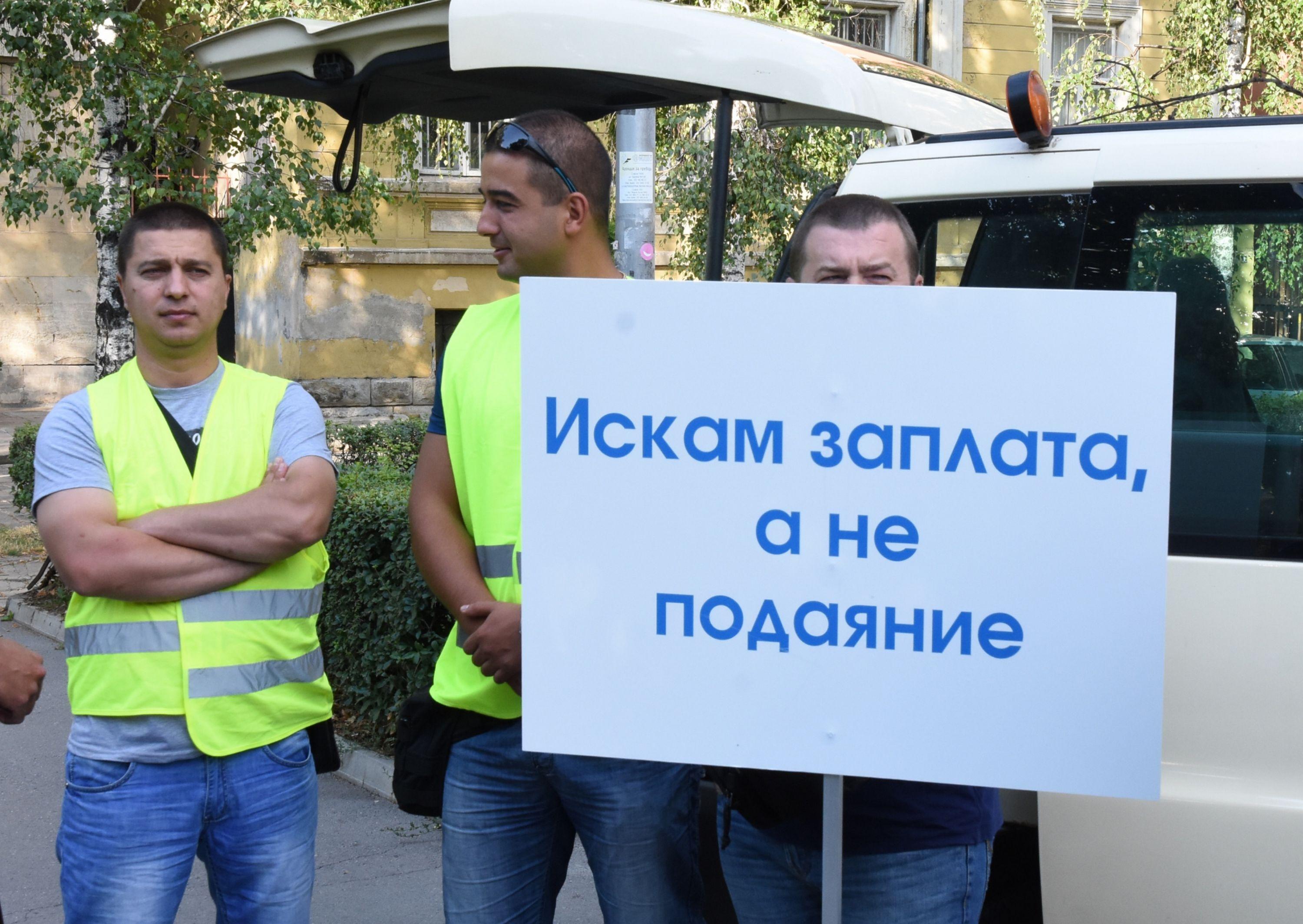 Полицейският протест: Нотариална покана за министъра