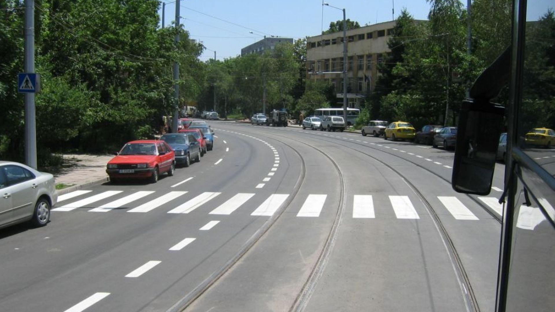Кола отнесе пешеходка на пловдивски булевард