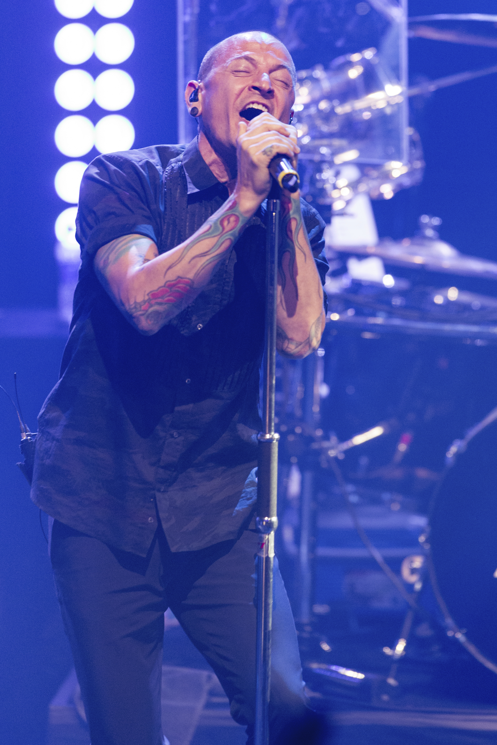 Вокалистът на Linkin Park Честър Бенингтън сам отне живота си
