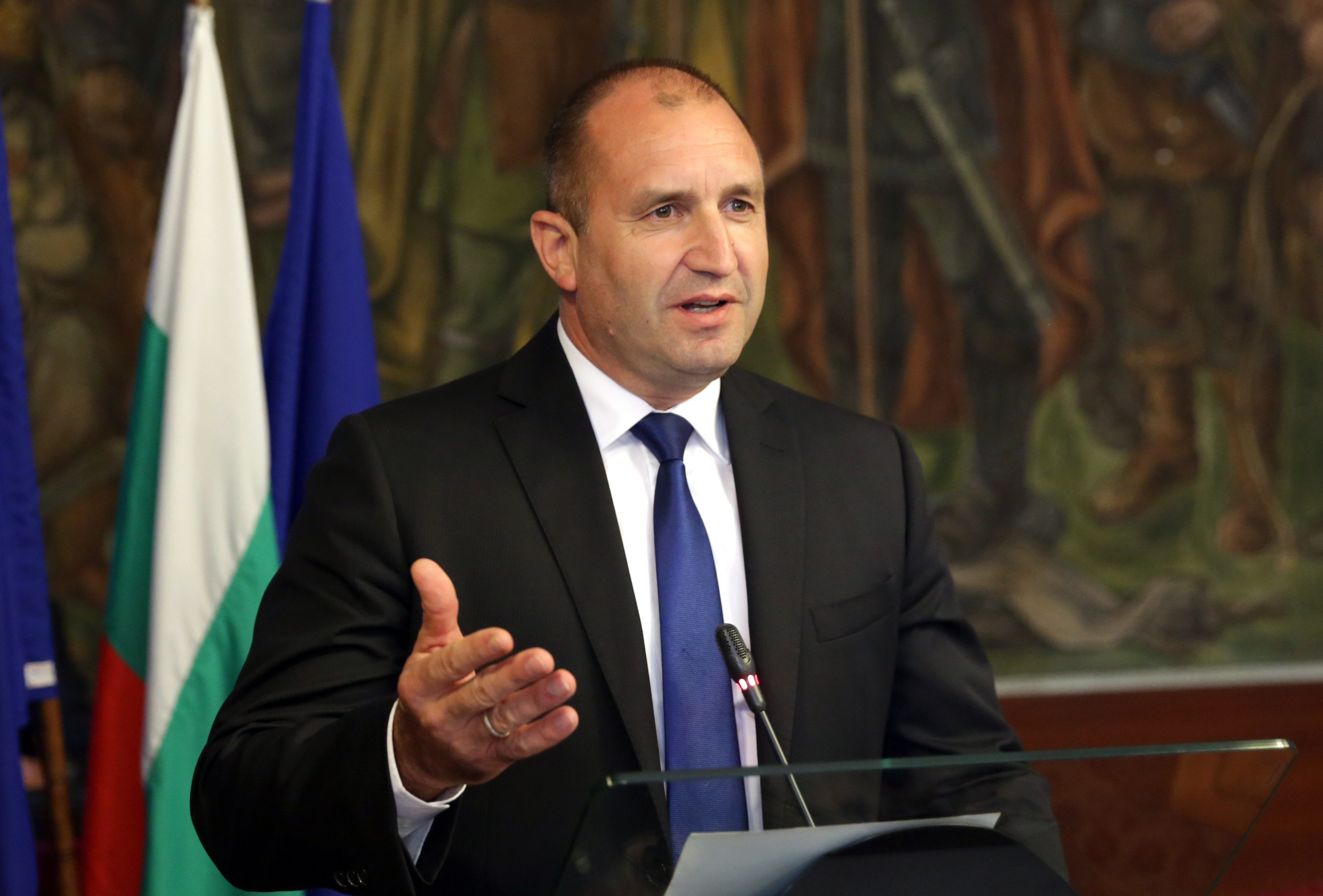 Румен Радев призова за скорошна ратификация на Договора от парламентите на двете страни