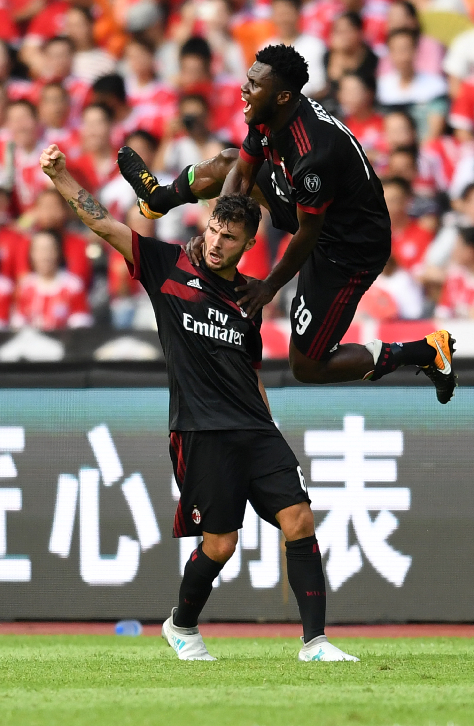 ”Милан” показа страхотна игра и буквално унижи ”Байерн Мюнхен”