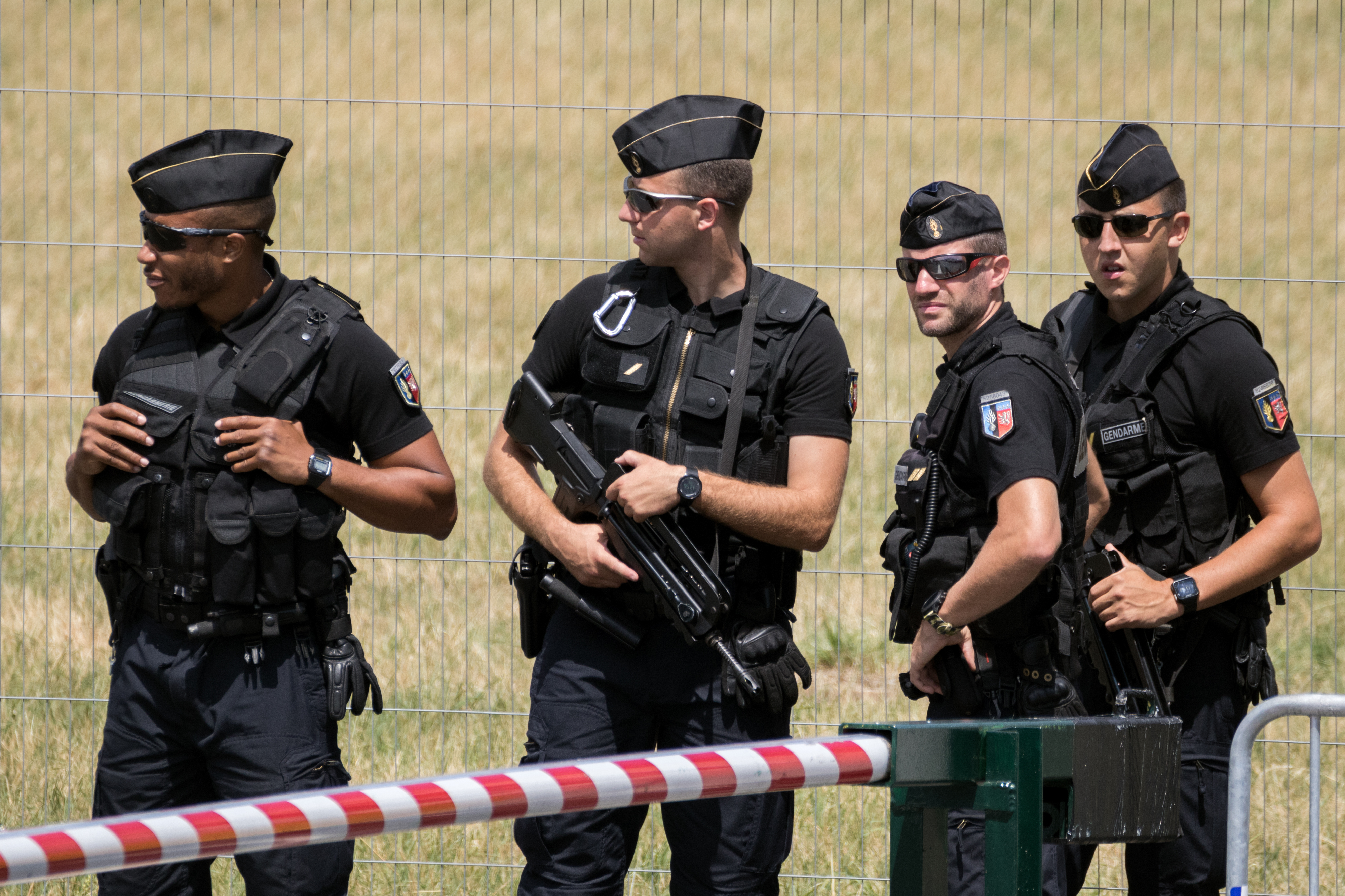 Френски полицаи ще охраняват албанската граница
