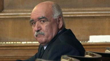 Проф Камен Плочев се бори с COVID 19 на първа линия