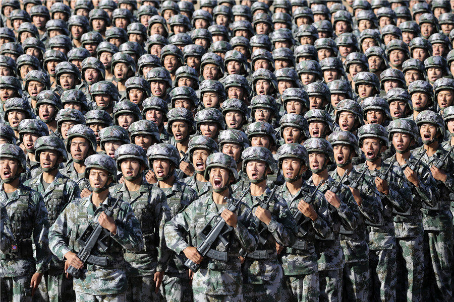 Китайският парад бе проведен в условия близки до бойните