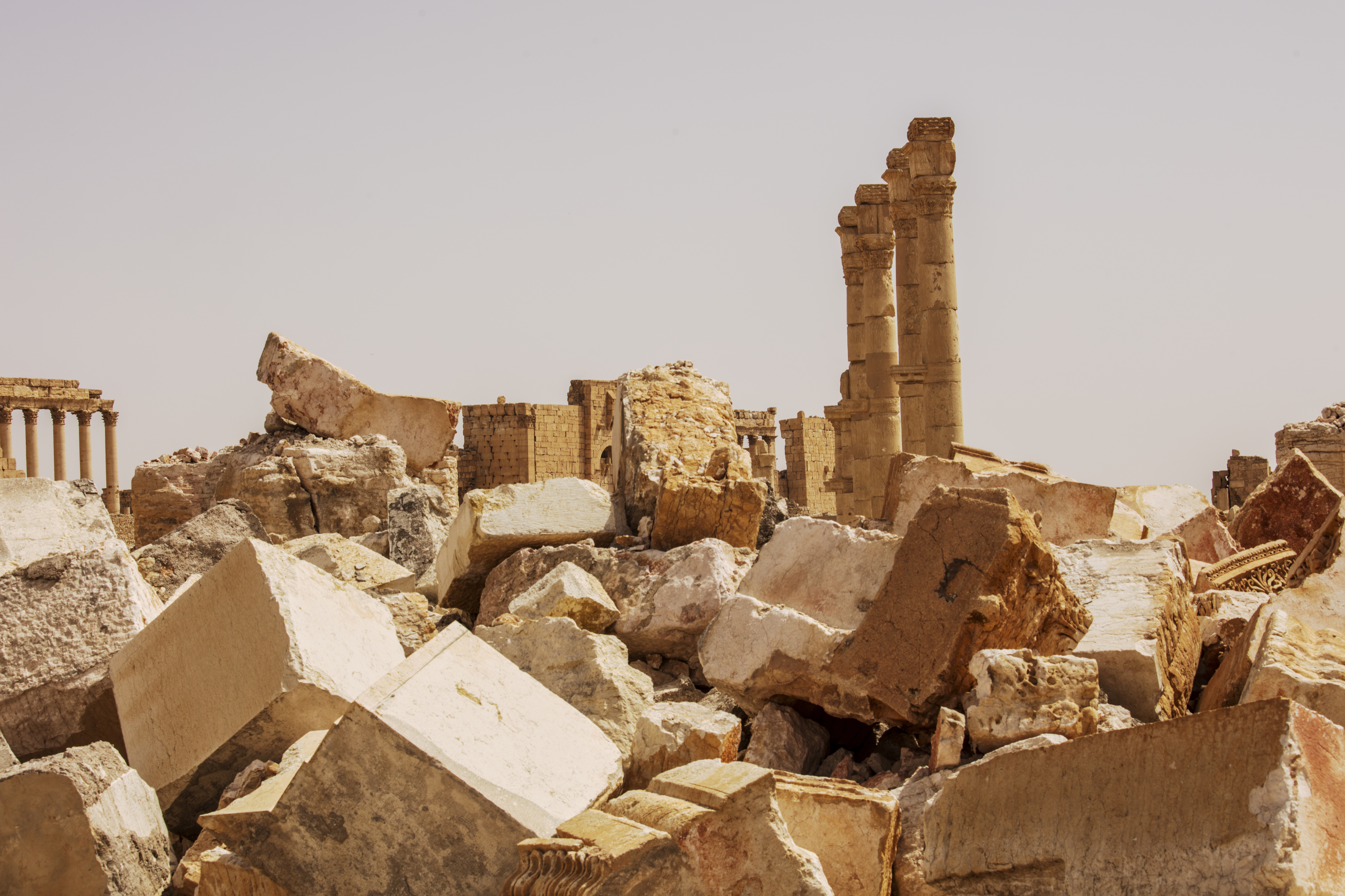 Войната унищожи безценни исторически паметници в древния град Палмира