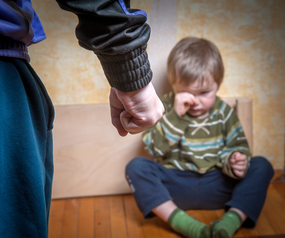 ”Много е важно родителите да се въздържат от прилагането на физически наказания в ранна детска възраст”, казават от изследовател