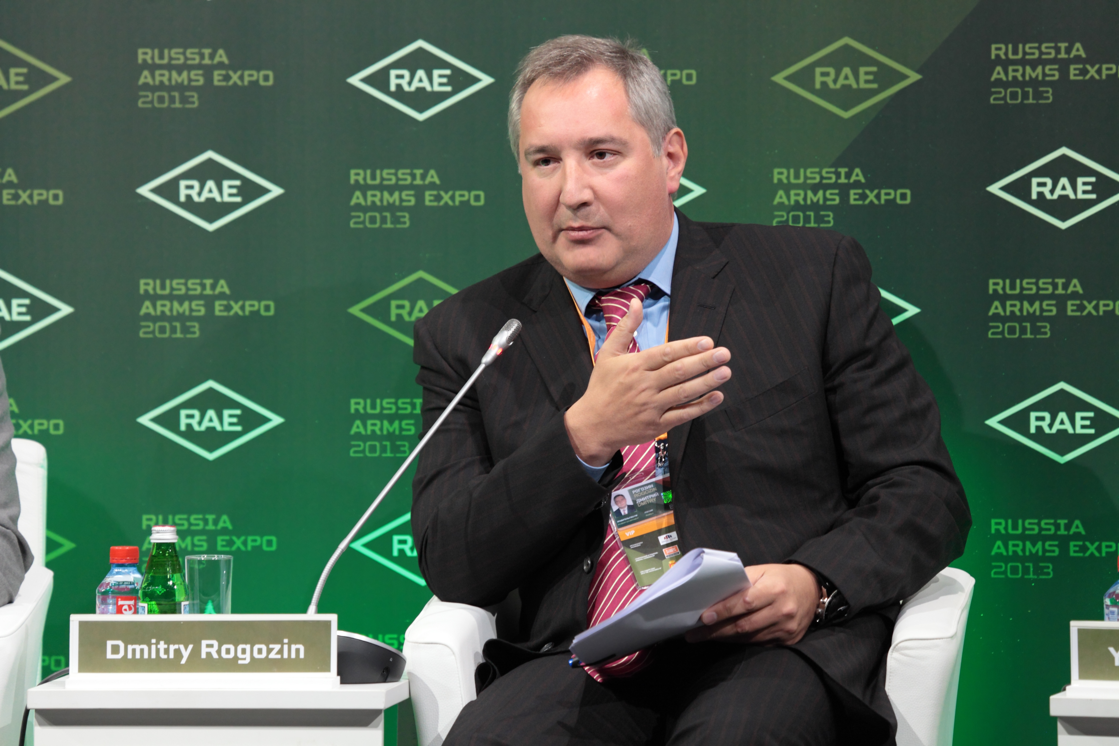 Молдова: Руският вицепремиер Рогозин е персона нон грата