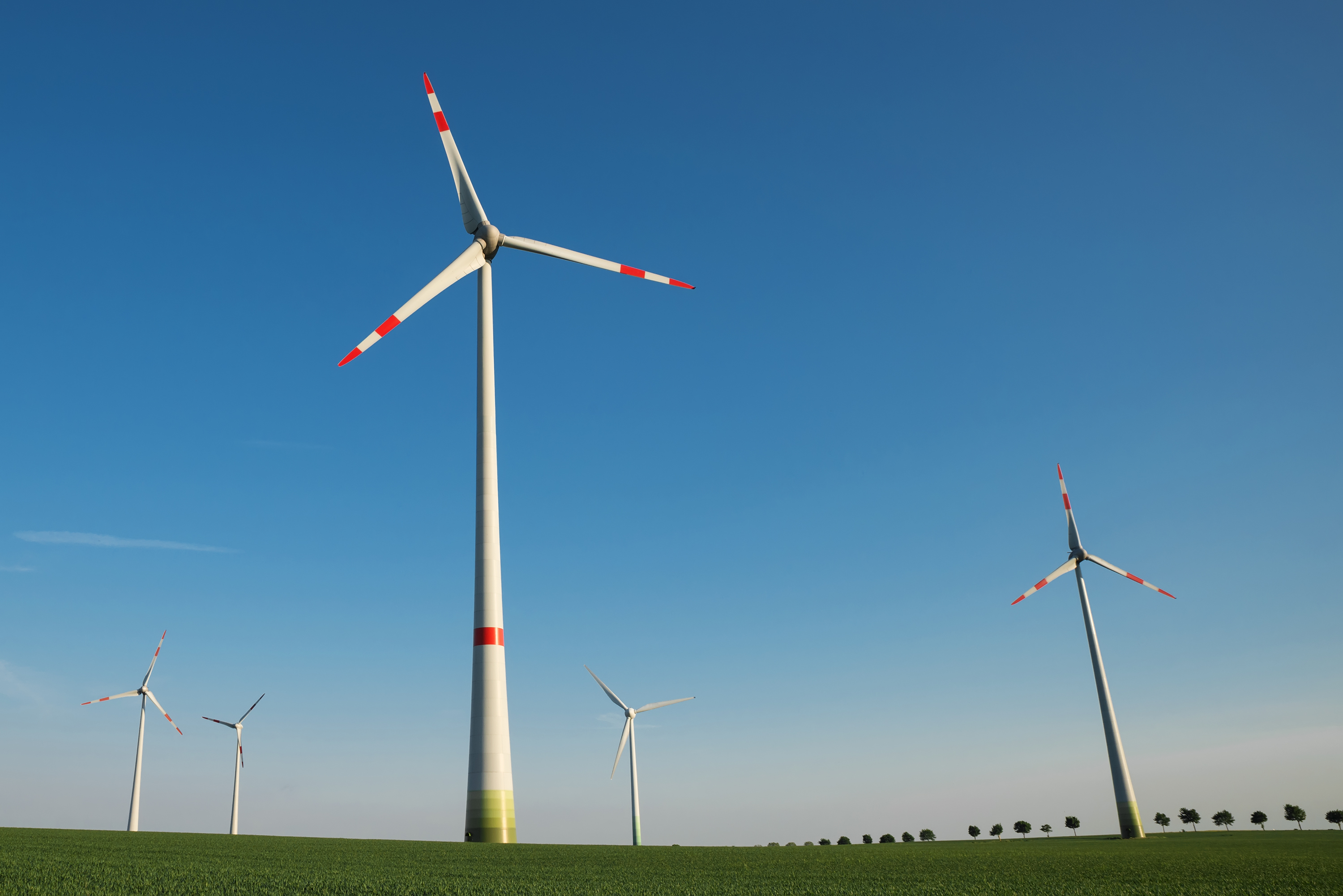 Европа е инвестирала над 26,3 млрд. евро в офшорни вятърни централи през 2020 г.