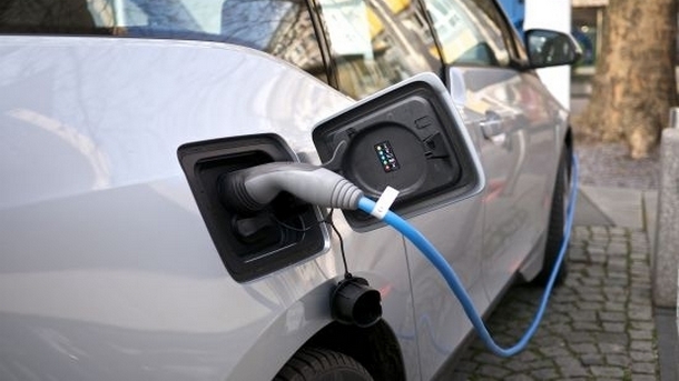 ЕС няма намерение да налага квоти за въвеждане на електрически автомобили