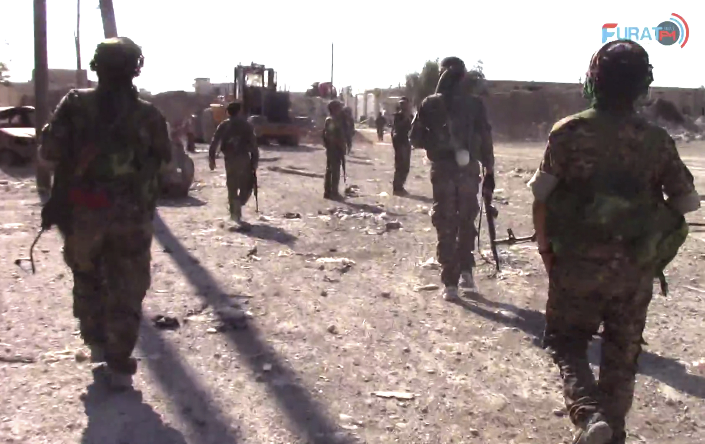 Сирийските сили, подкрепяни от САЩ водят тежка битка за Ракка