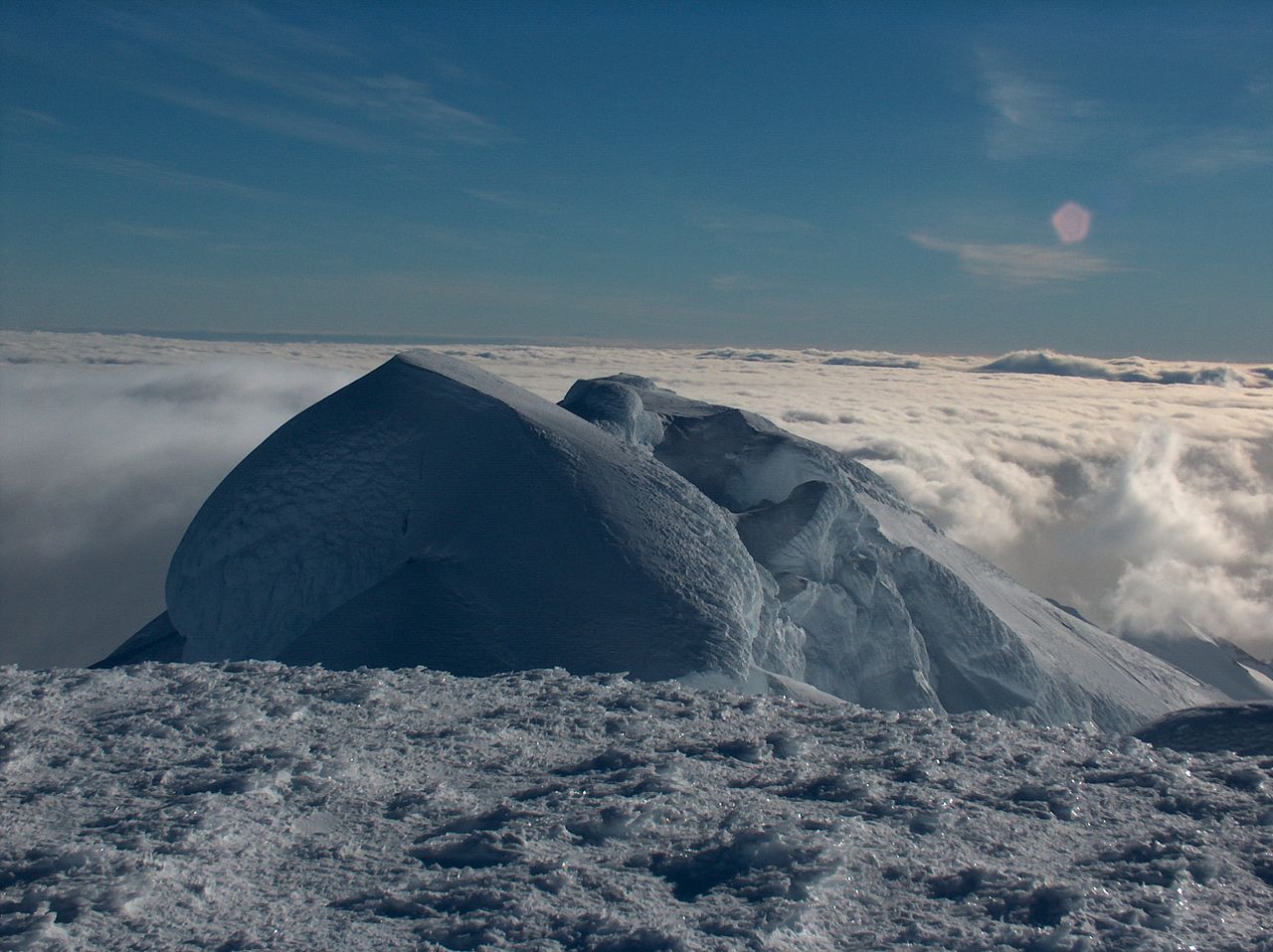 Откриха над 90 вулкана под леда на Антарктида
