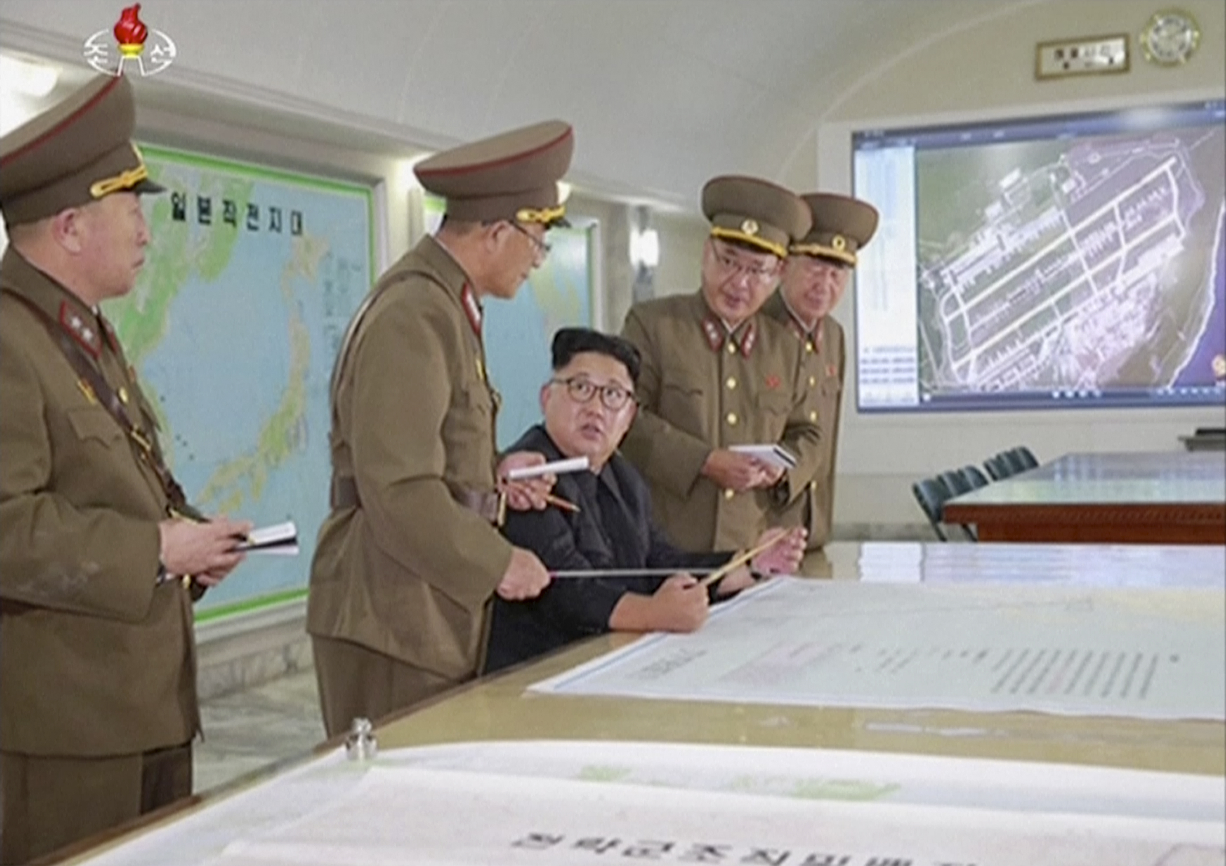 Ким ”даде шанс” на САЩ, но нареди пълна готовност за стрелба
