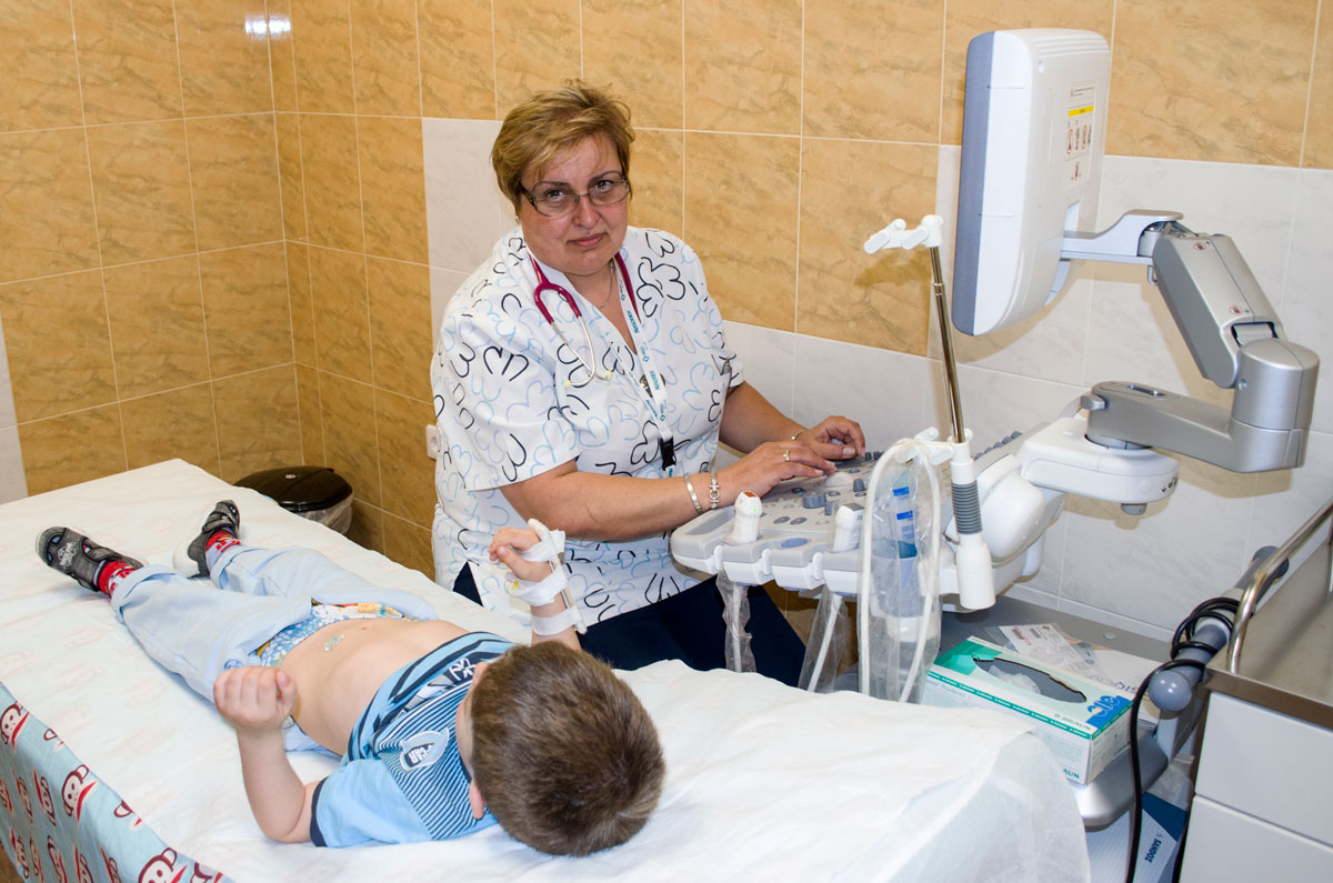 Педиатърът Веселина Димова: Децата най-често се заразяват чрез мръсни ръце, неизмити плодове, недостатъчен контрол върху приготв