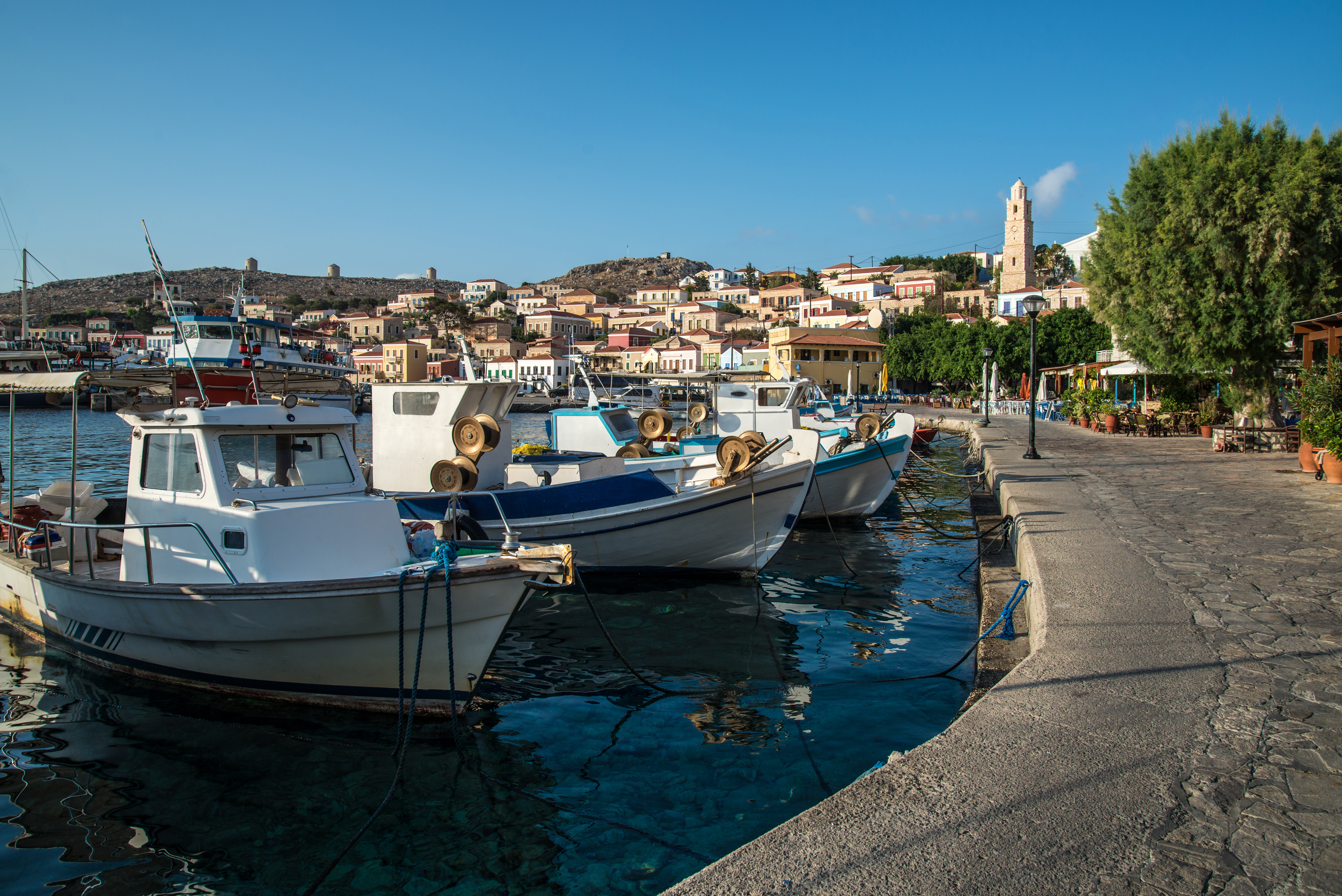 Гръцките острови са популярна туристическа дестинация, която обаче търпи загуби през тази година