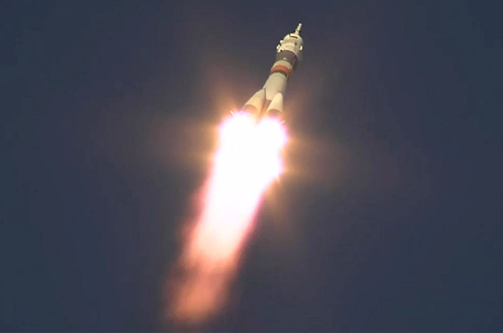 Изстрелване на руския космически кораб ”Союз ТМА”