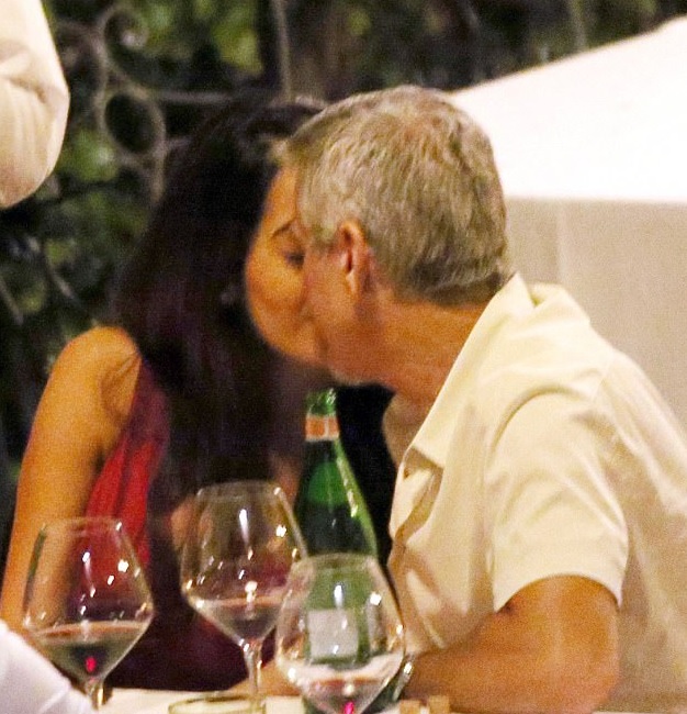 Джордж Клуни и Амал Клуни на романтична вечеря в Италия