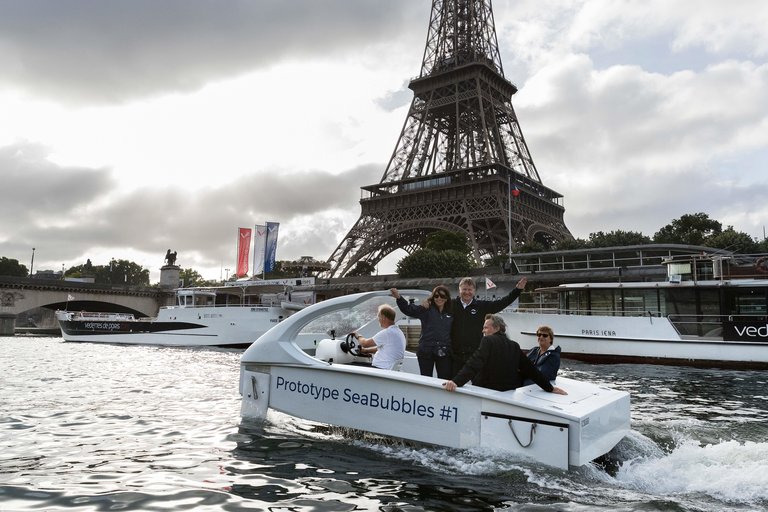 Създадоха първото водно такси, работещо със слънчева енергия