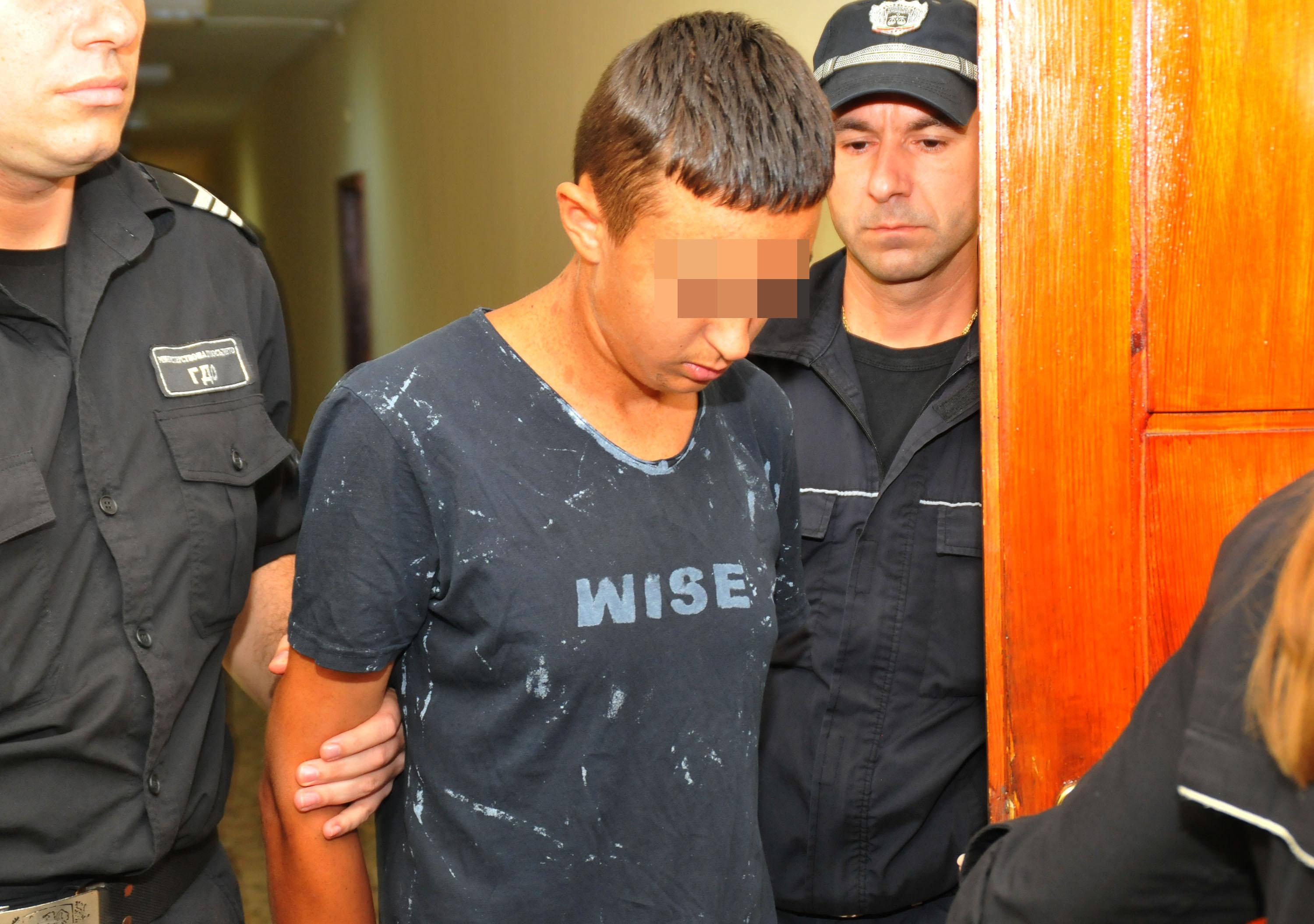 ДНК уличава Иван за убийството на Никол, остава в ареста